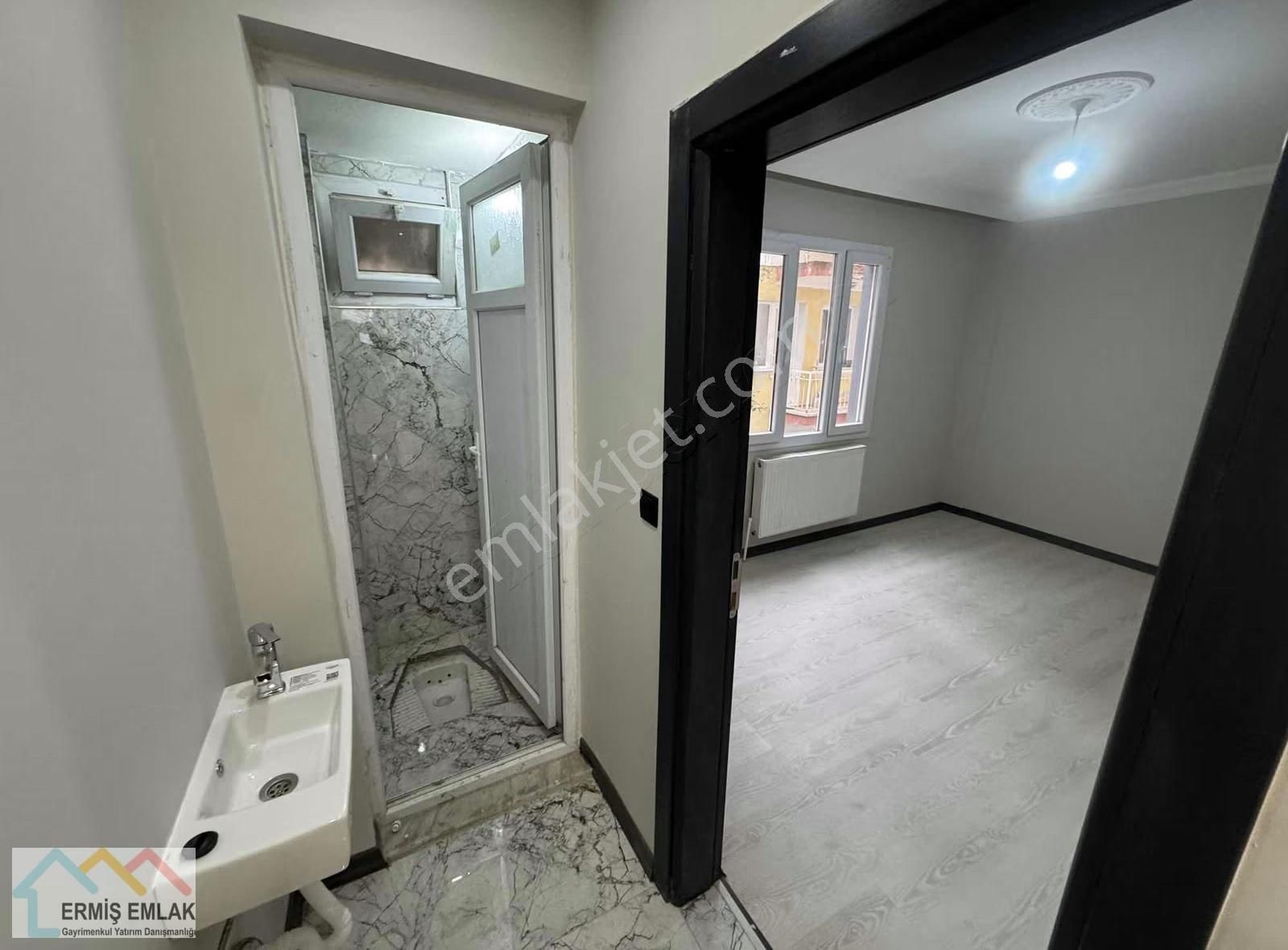 Satılık 2+1 Komple Tadilatlı Daireler - Görsel 2