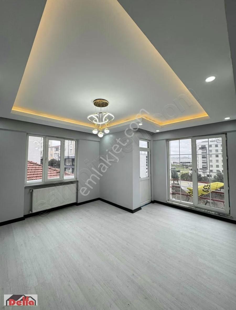 Delfa Yapıdan İstiklal Caddesinde 2+1 İskanlı Satılık Daire - Görsel 2