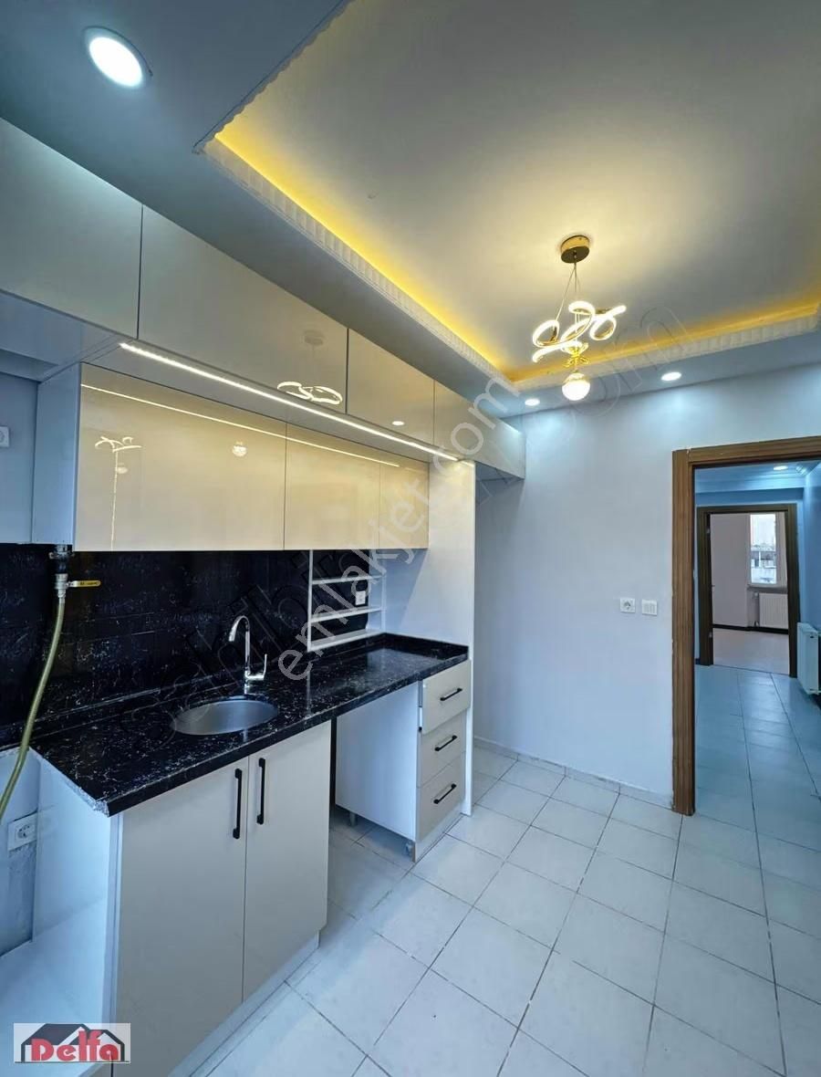 Delfa Yapıdan İstiklal Caddesinde 2+1 İskanlı Satılık Daire - Görsel 12