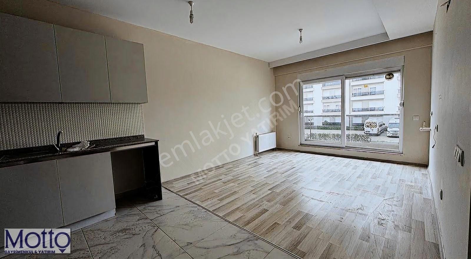 Gülveren Konutlarında Satılık 1+1 Daire