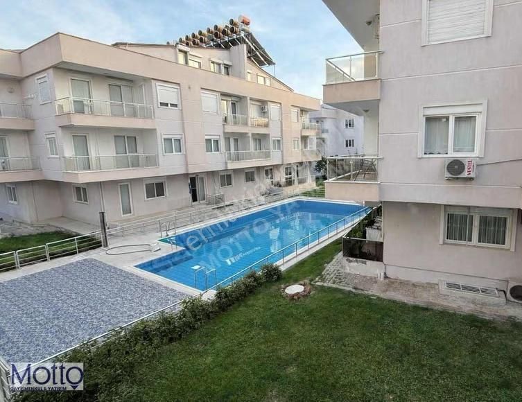 Güzelobada Ana Caddeye Yakın, Havuzlu Sitede Full Tadilatlı 2+1 - Görsel 21