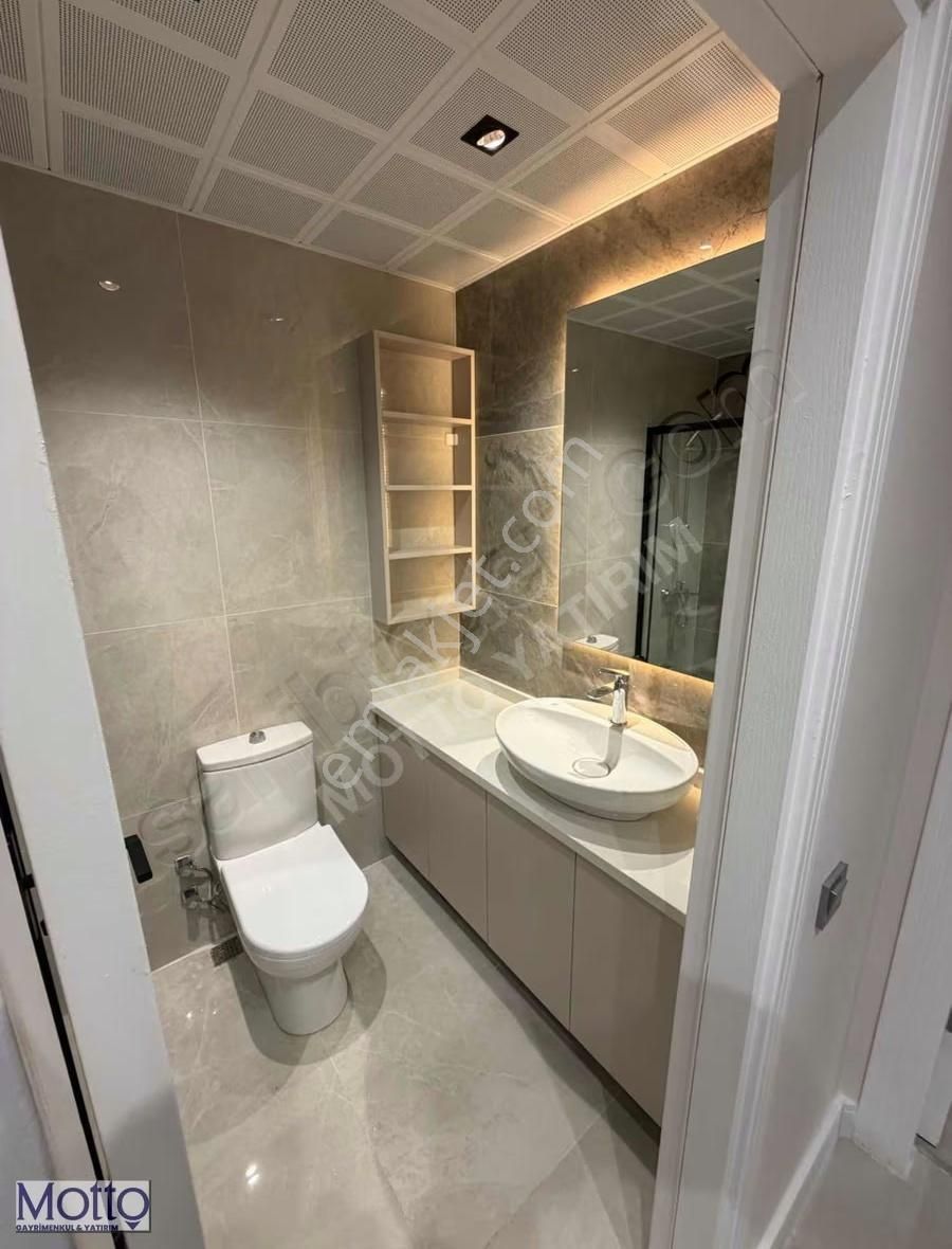 Güzelobada Ana Caddeye Yakın, Havuzlu Sitede Full Tadilatlı 2+1 - Görsel 23