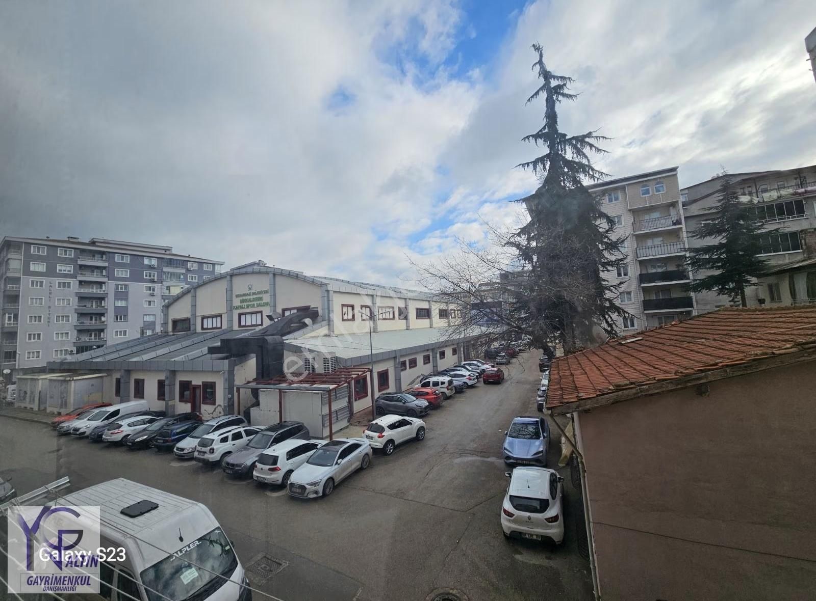Yng Altın'dan Dikkaldırım 'da 2+1 Arakat Kiralık Daire