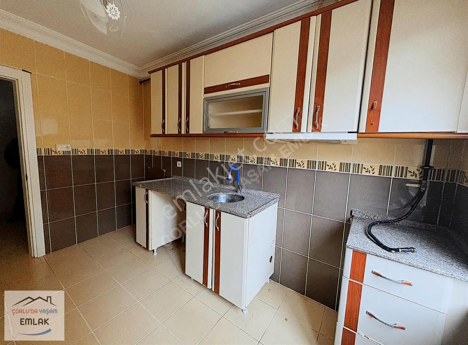 Reşadiye Mah. 2+1 Ara Kat Satılık Daire - Görsel 14