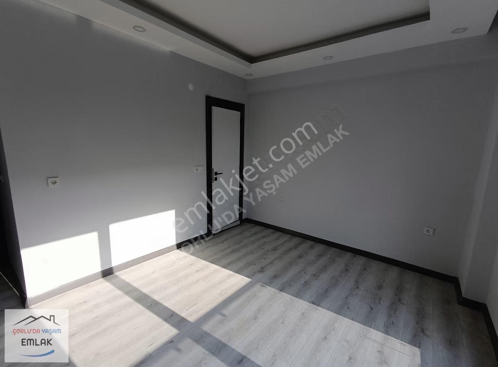 Hürriyet Mahallesinde Site İçerisinde Kiralık Sıfır 2+1 Daire - Görsel 14