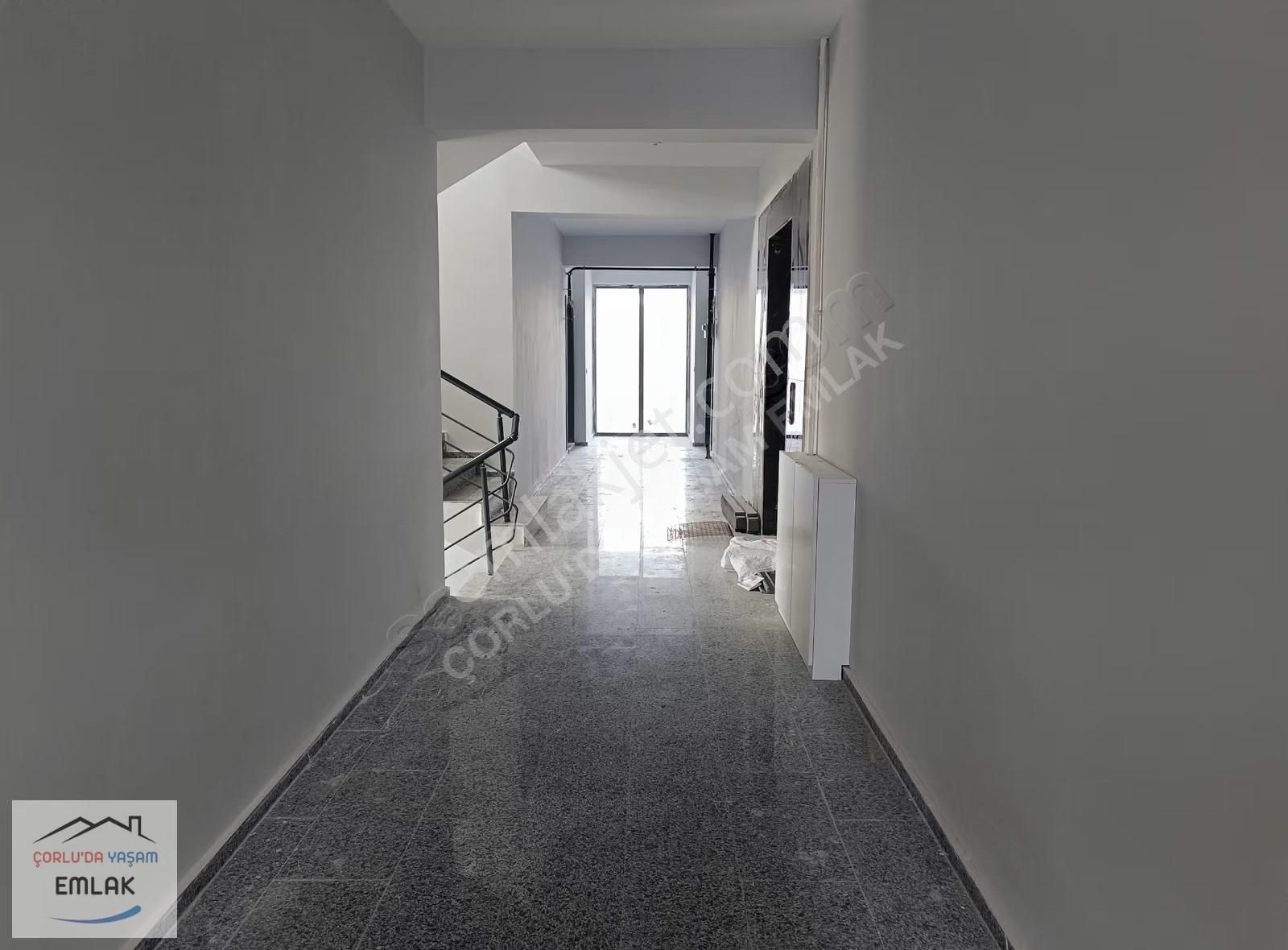 Hürriyet Mahallesinde Site İçerisinde Satılık Sıfır 2+1 Daire - Görsel 25