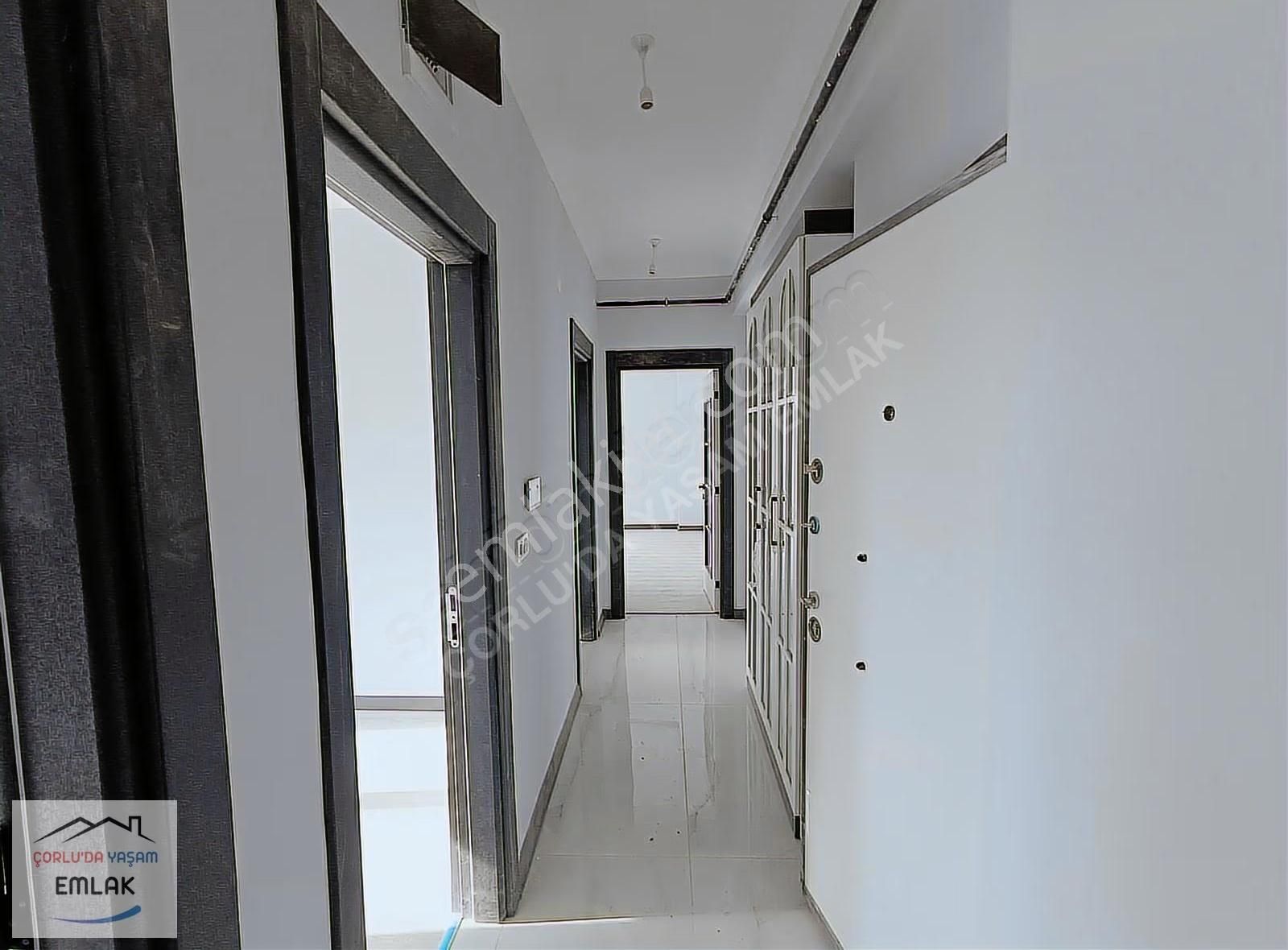 Hürriyet Mahallesinde Site İçerisinde Satılık Sıfır 2+1 Daire - Görsel 17