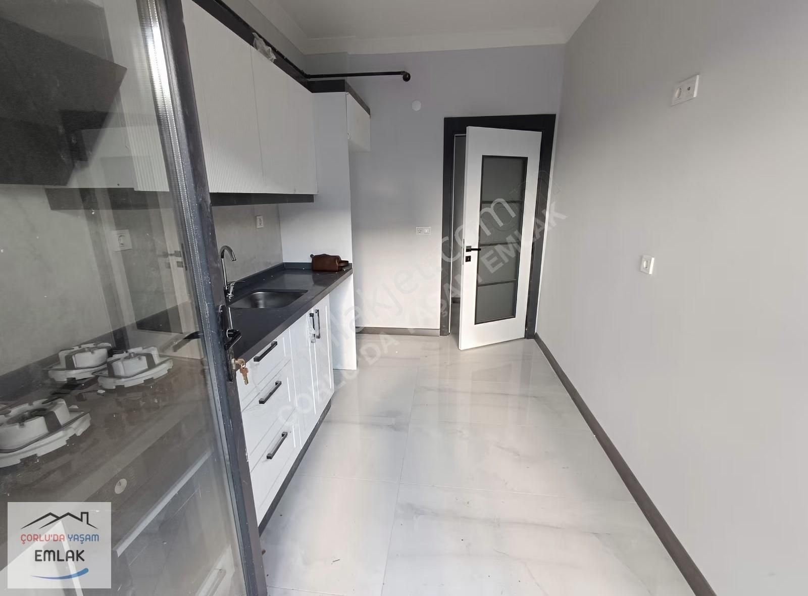 Hürriyet Mahallesinde Site İçerisinde Satılık Sıfır 2+1 Daire - Görsel 13