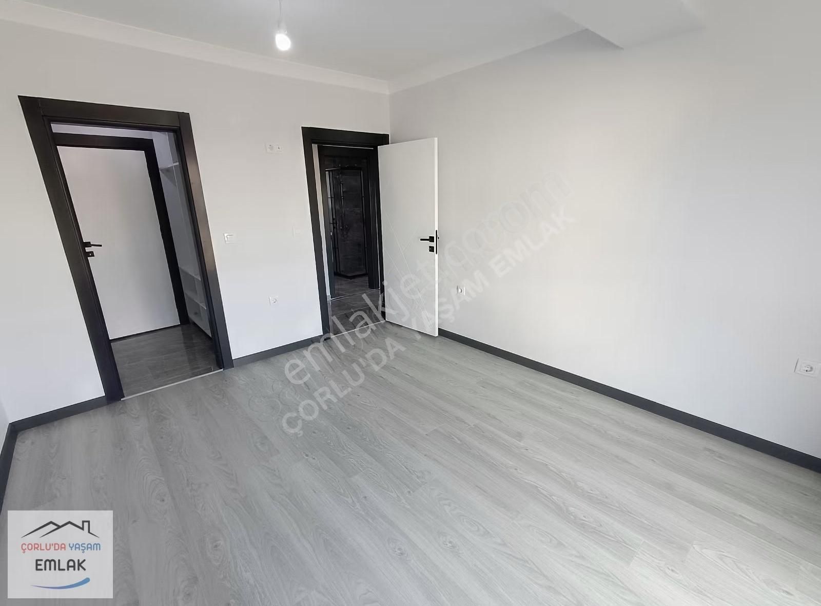 Hatiplerde Site İçerisinde ,güvenlikli Satılık Lüks 3+1 Daire - Görsel 2