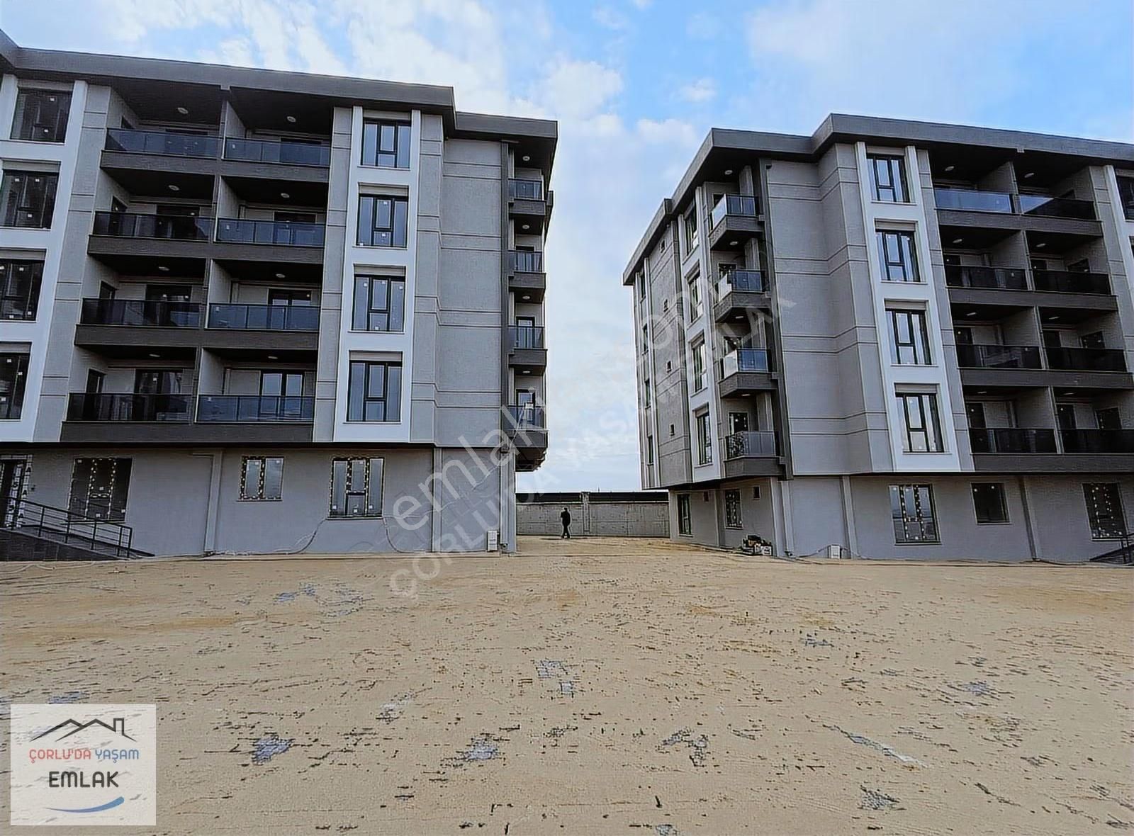 Çerkezköy Tepe Bölgesinde Site İçerisinde Satılık 1+1 Daire - Görsel 18