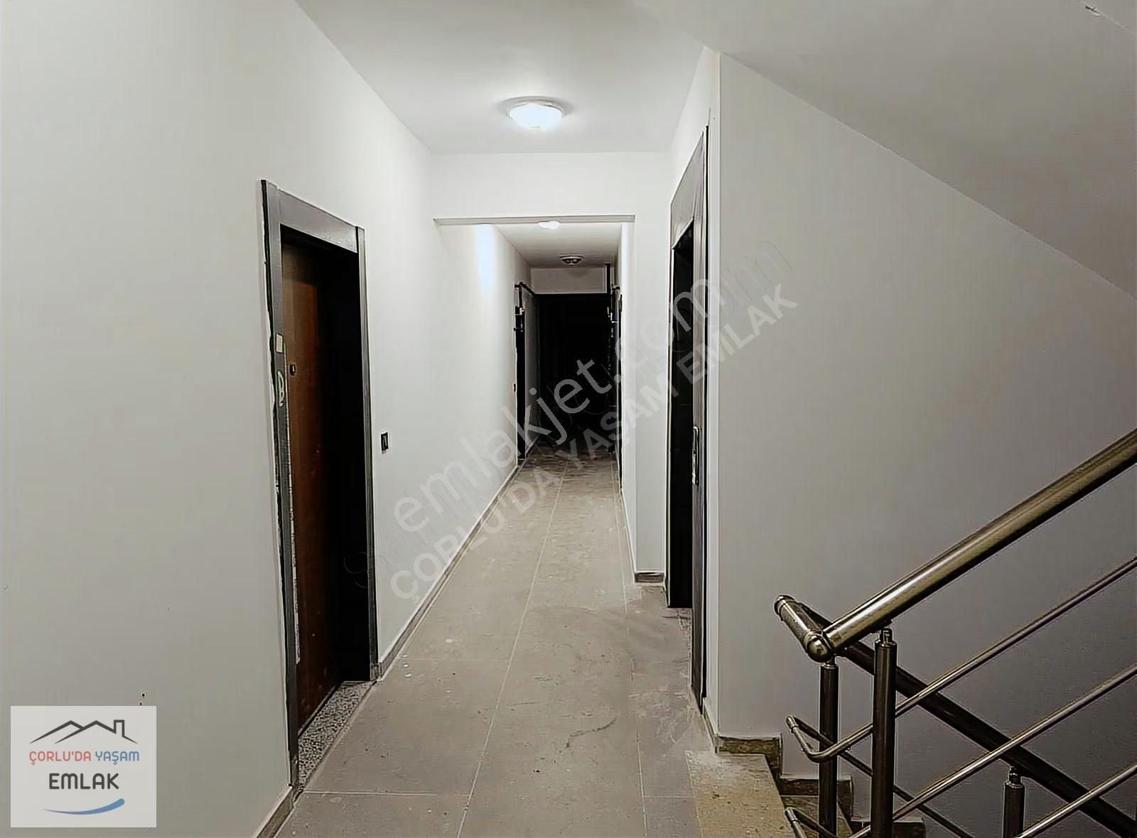 Çerkezköy Tepe Bölgesinde Site İçerisinde Satılık 1+1 Daire - Görsel 8