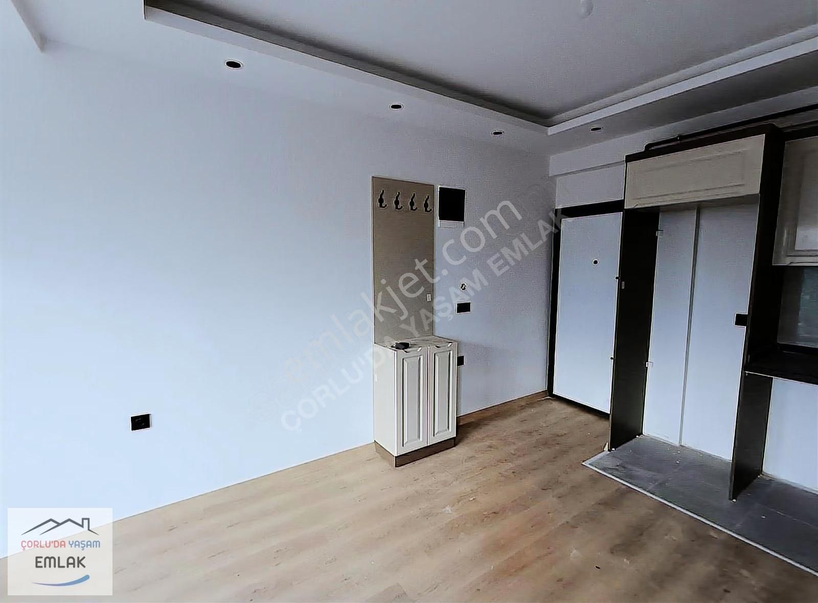 Çerkezköy Tepe Bölgesinde Site İçerisinde Satılık 1+1 Daire - Görsel 15