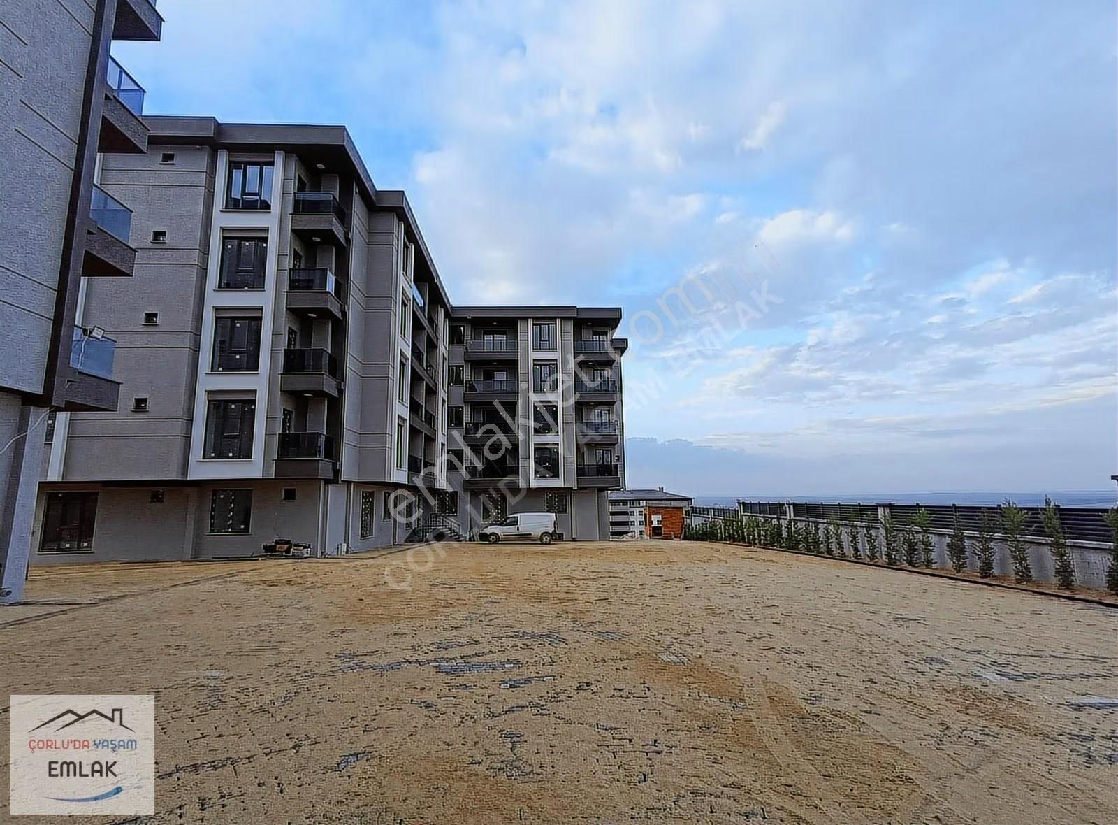 Çerkezköy Tepe Bölgesinde Site İçerisinde Satılık 1+1 Daire - Görsel 16