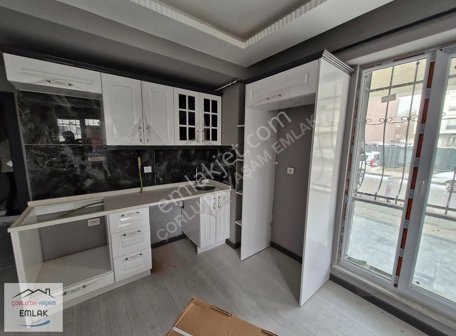 Şeyh Sinan Mah.yüksek Giriş,sıfır,harika Konum,2+1 Kiralık Daire - Görsel 2