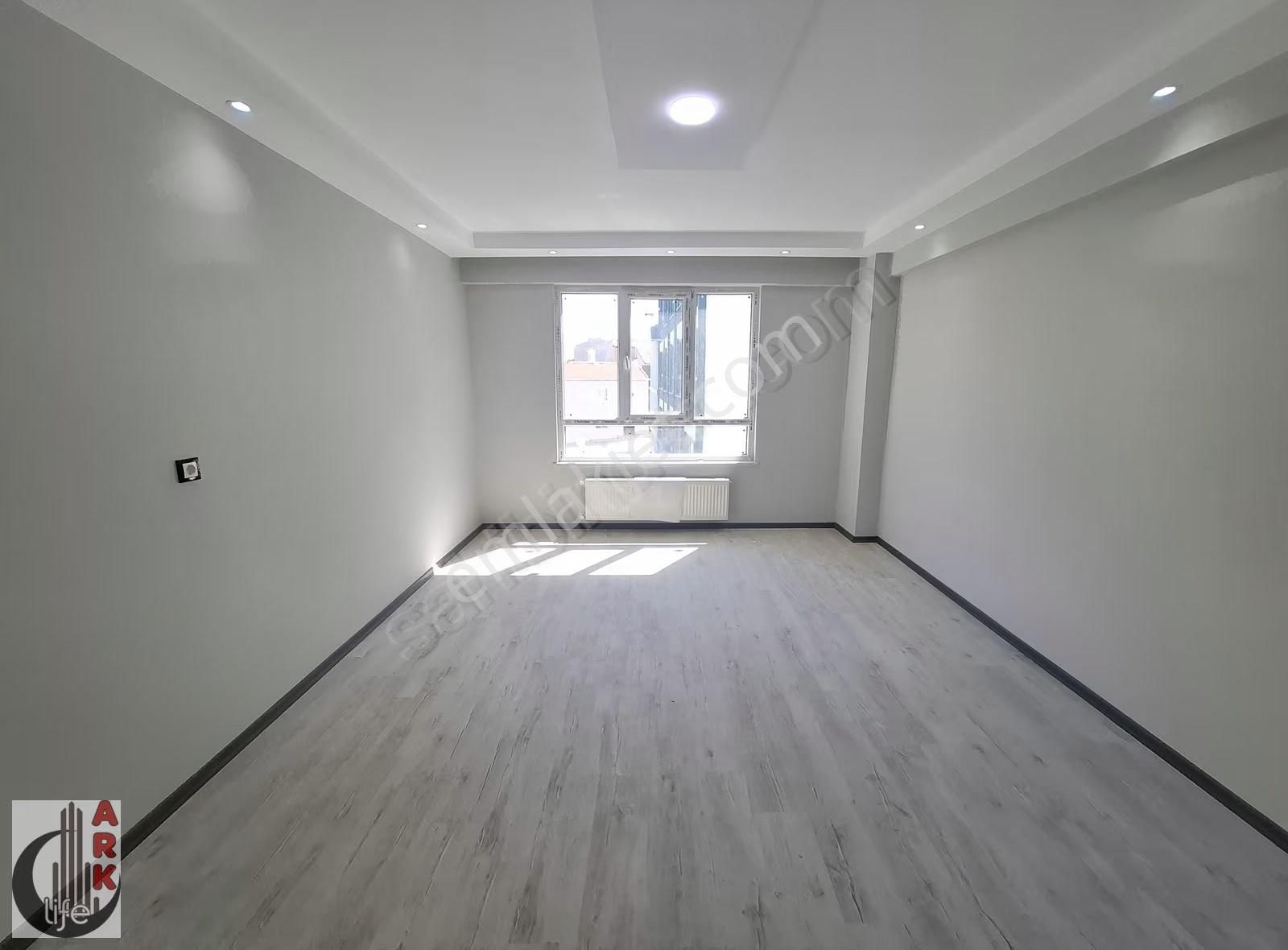 Ark Life'dan 71 Evler Mah Ertaş Caddesi Yakını 100m² 2+1 Daire - Görsel 4