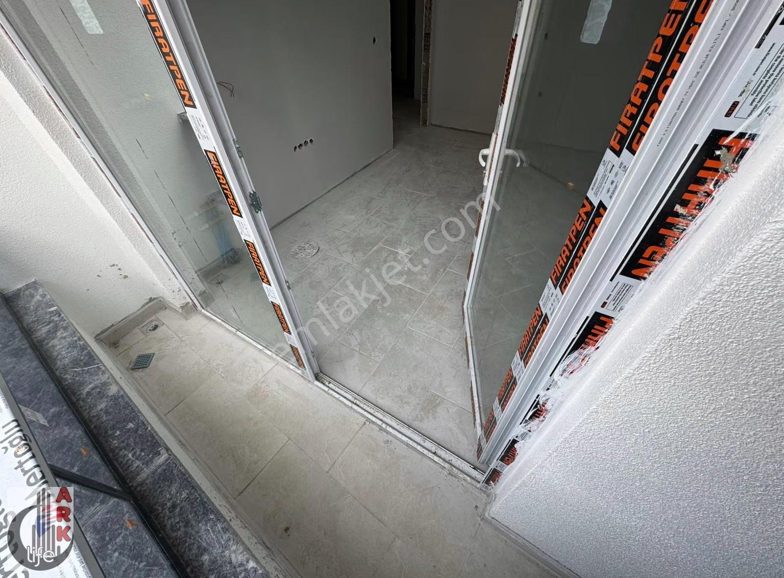 Ark Life'dan 71 Evler Mah.kafkas Caddesi Yakını 50m² 2+0 Daire - Görsel 2