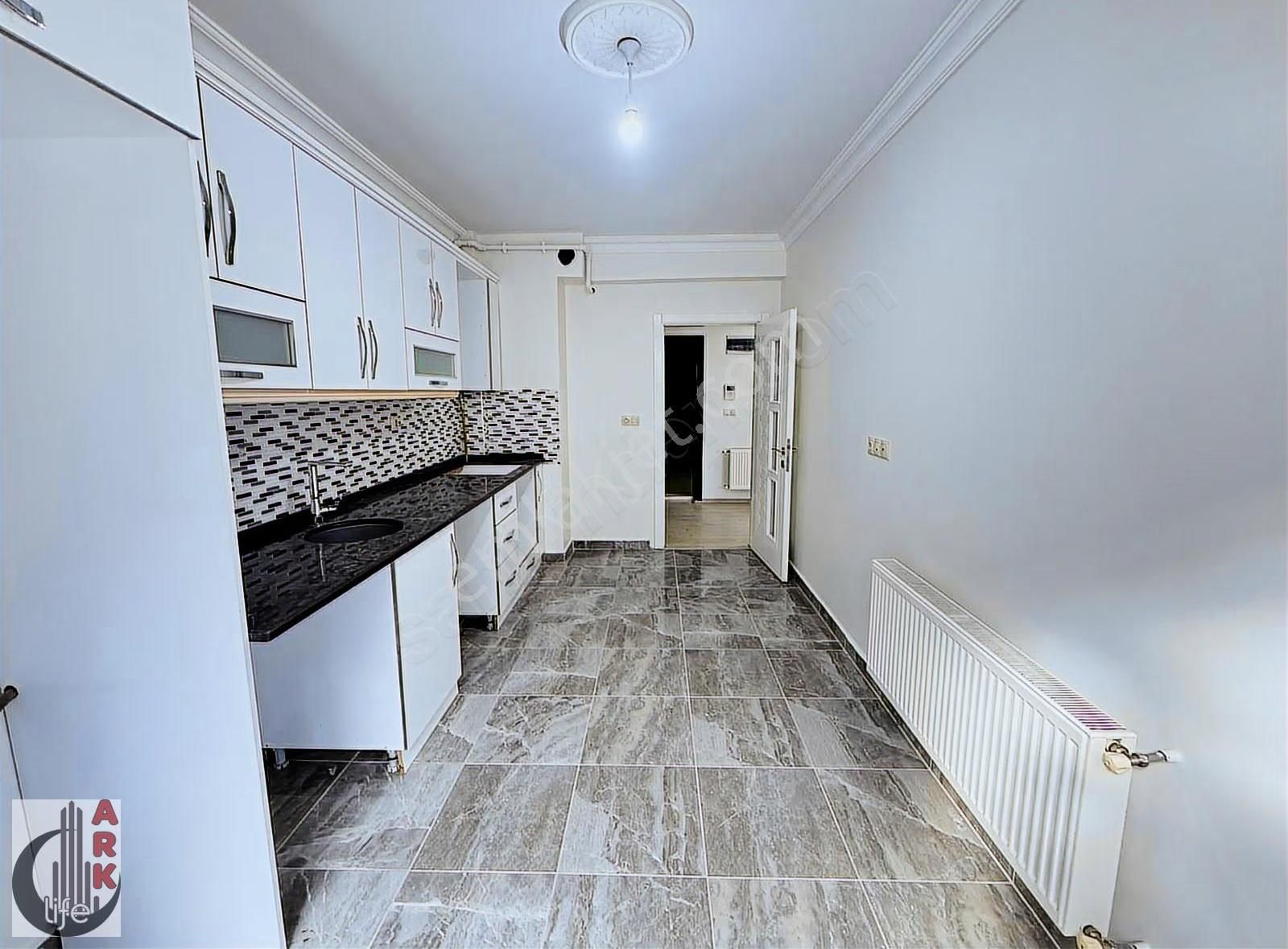 Ark Life'dan Emek Mahallesi Ertaş Caddesi Üzerinde Kiralık 3+1 - Görsel 8