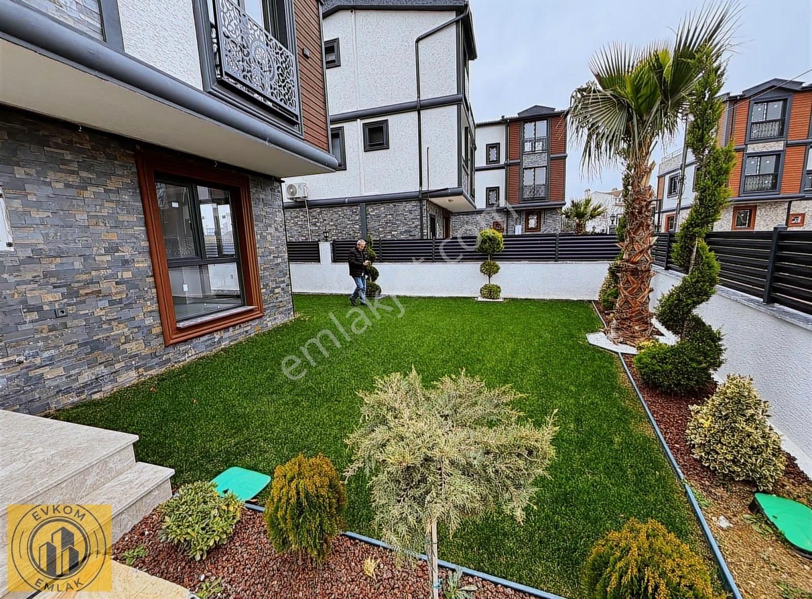 Evkom'dan Deniz Manzaralı Müstakil Lüks Villa 4+1 - Görsel 13