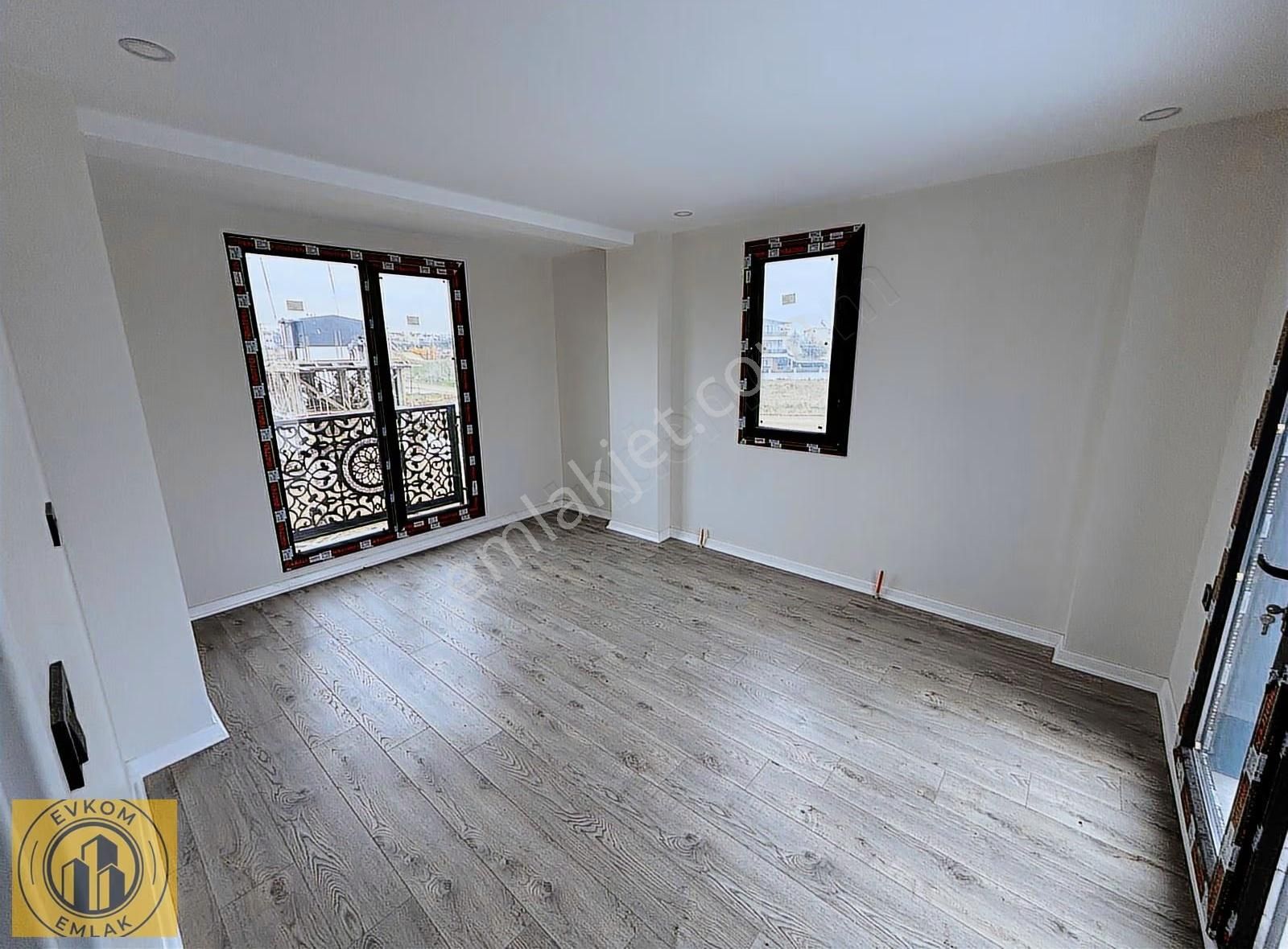 Evkom'dan Deniz Manzaralı Müstakil Lüks Villa 4+1 - Görsel 8