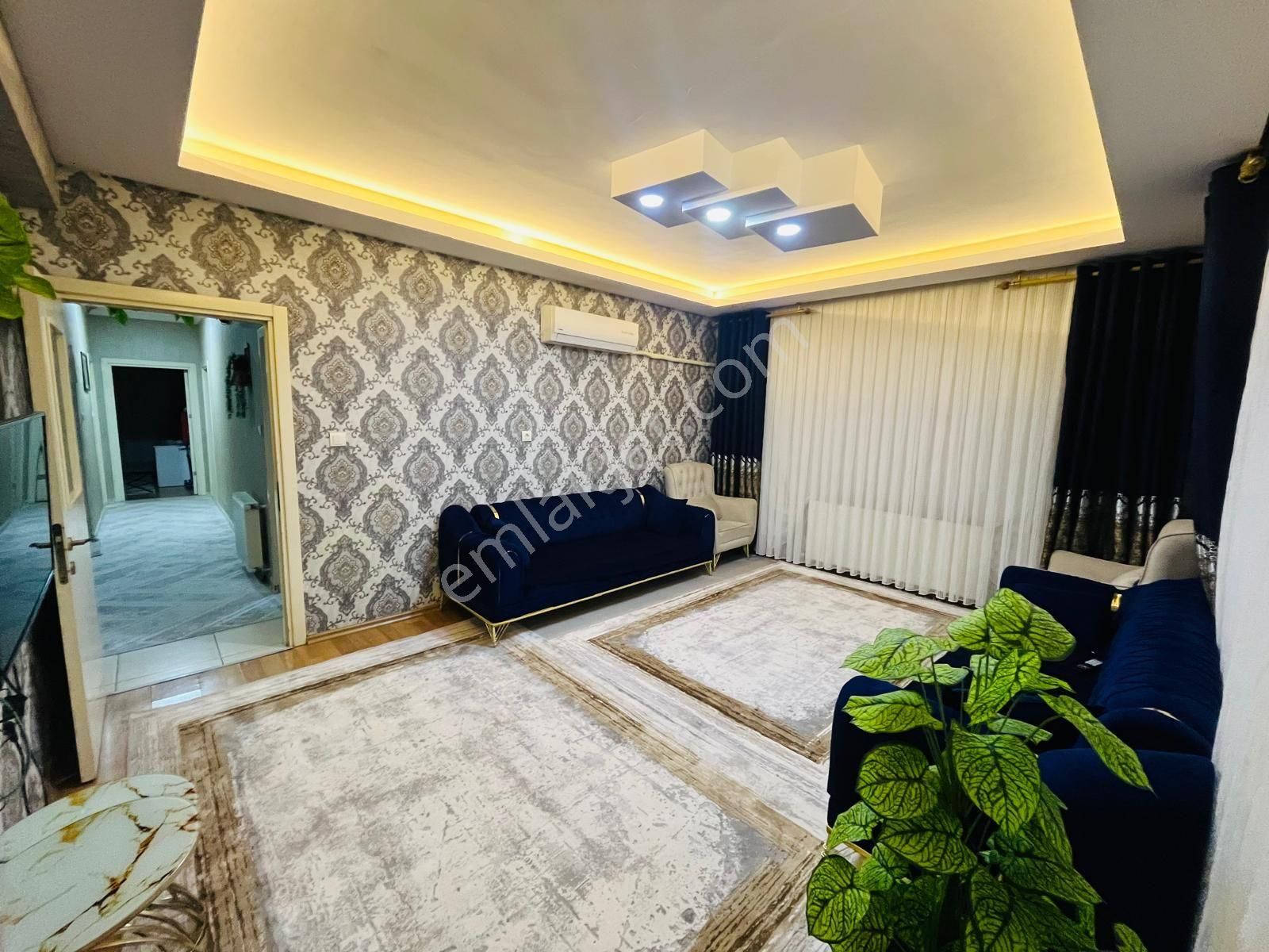 Karaköprü 35 Yola Yakın Satılık 2+1 Daire