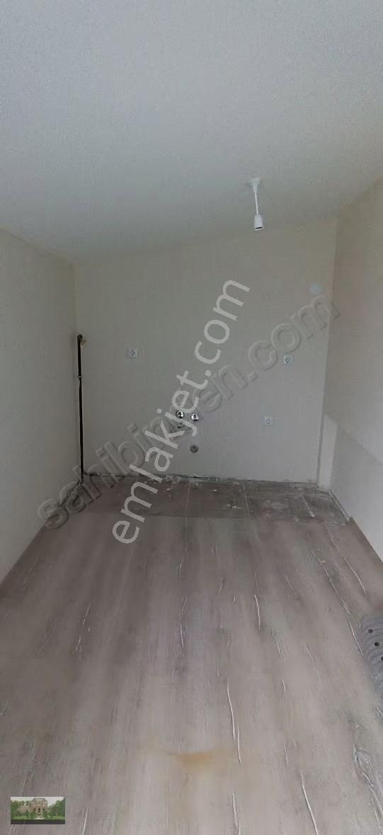 Kale Mah. Satılık Komple Bina 3 Katlı - Görsel 27