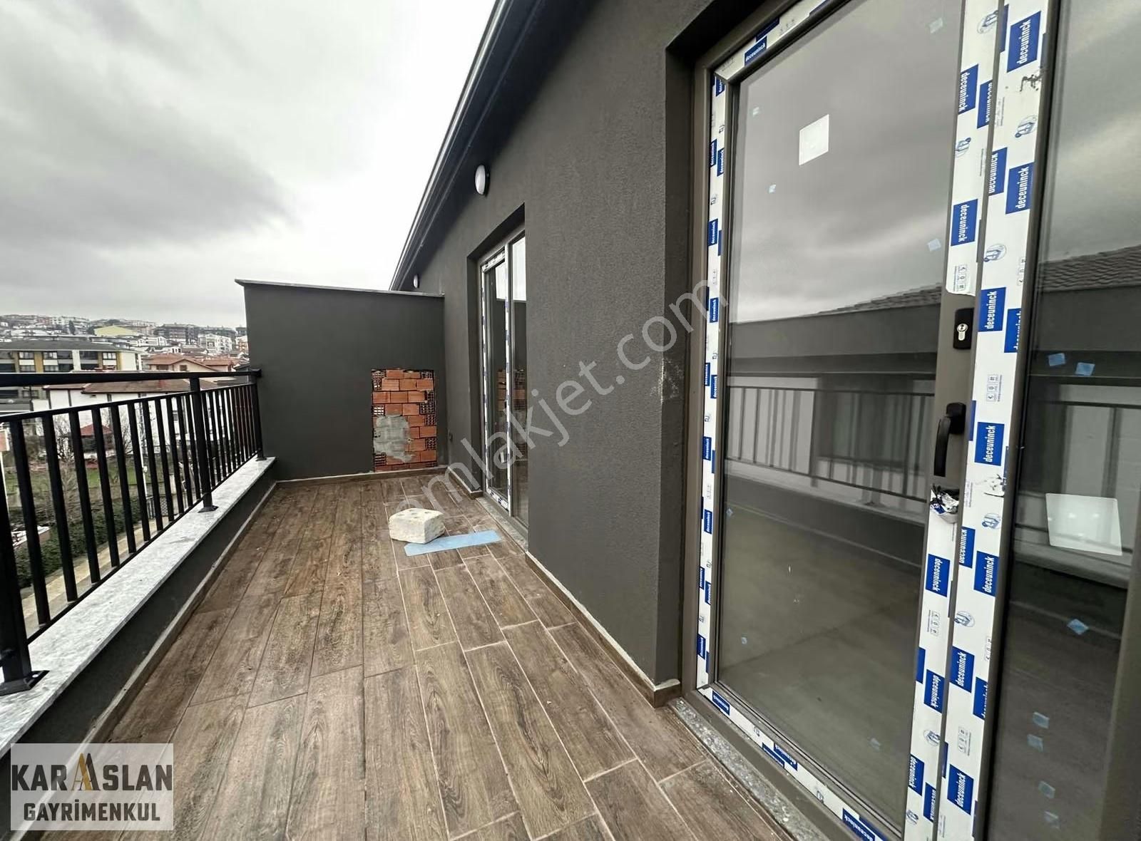 Başiskele Yeşilyurt'ta Cadde Üzeri Asansörlü Satılık 3+1 Daire - Görsel 16