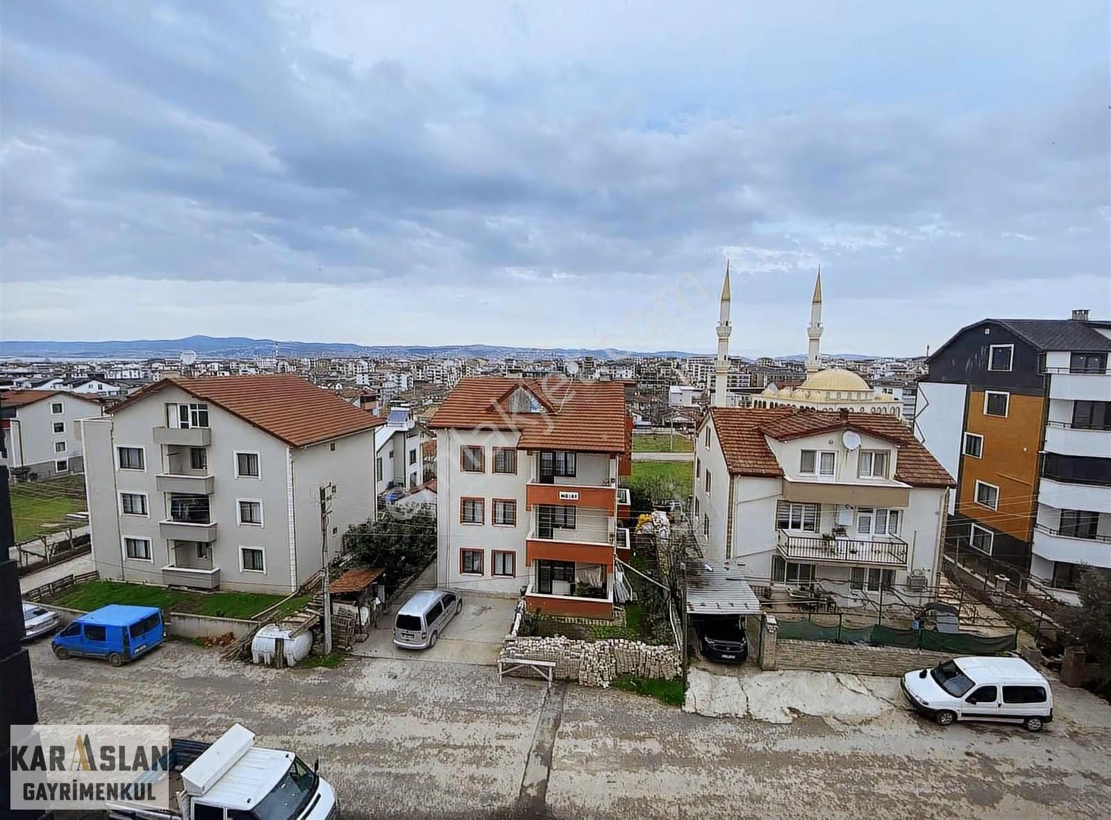 Başiskele Yeşilyurt Mah Geniş Kullanışlı 3+1 Satılık Çatı Daire - Görsel 22