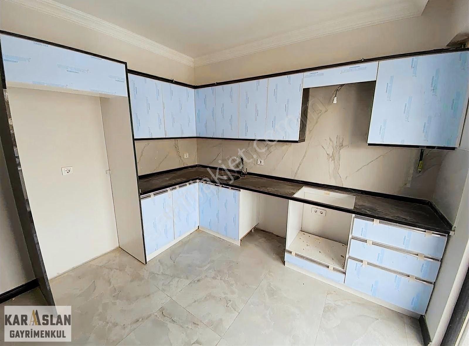 Başiskele Yeşilyurt Mah Geniş Kullanışlı 3+1 Satılık Çatı Daire - Görsel 15