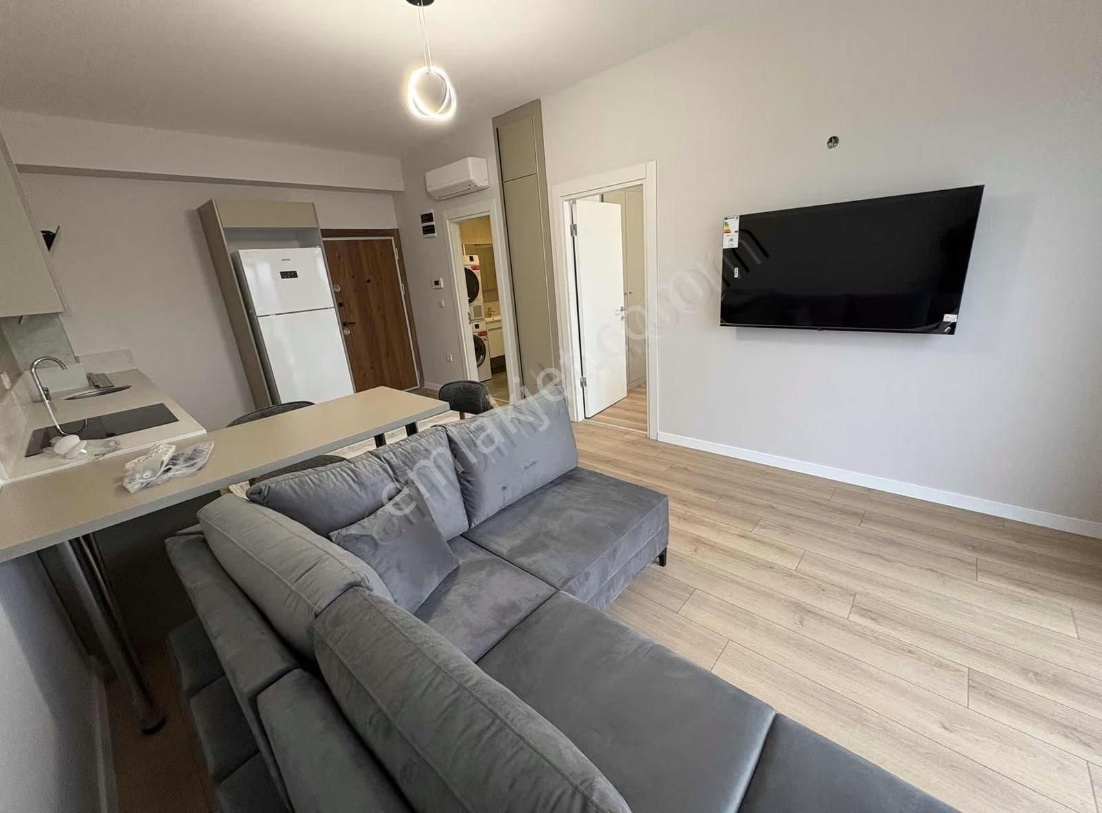 Özyeğin Yanı 7/24 Güvenlikli Full Eşyalı Otopark Sıfır Lüks 1+1 - Görsel 5