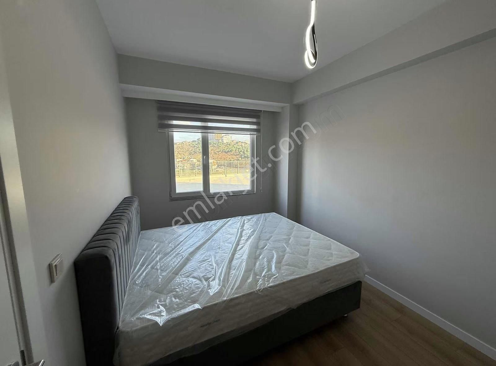 Özyeğin Hastane Yanı Full Eşyalı Otopark Sıfır Lüks 1+1 Daireler - Görsel 9