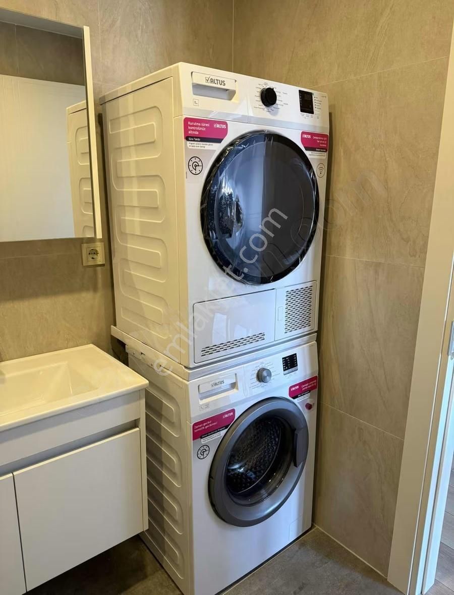 Özyeğin Hastane Yanı Full Eşyalı Otopark Sıfır Lüks 1+1 Daireler - Görsel 13