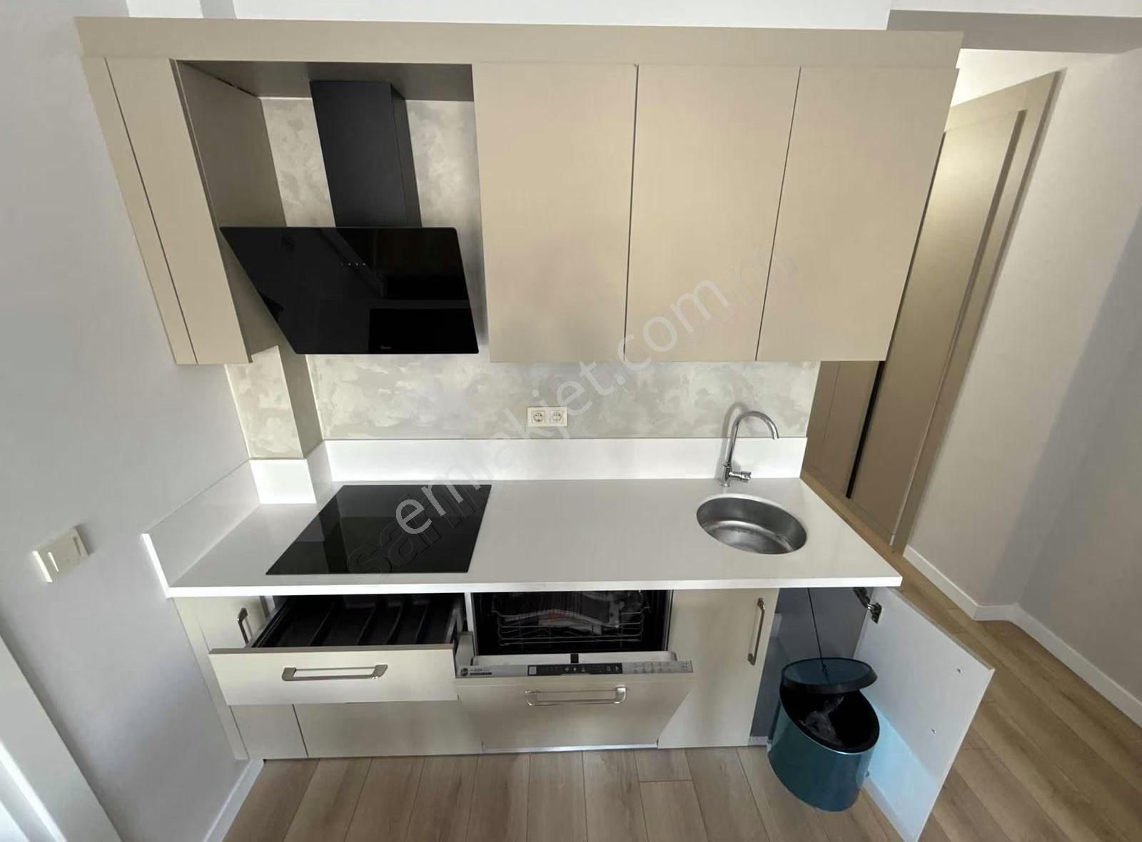 Özyeğin Hastane Yanı Full Eşyalı Otopark Sıfır Lüks 1+1 Daireler - Görsel 8