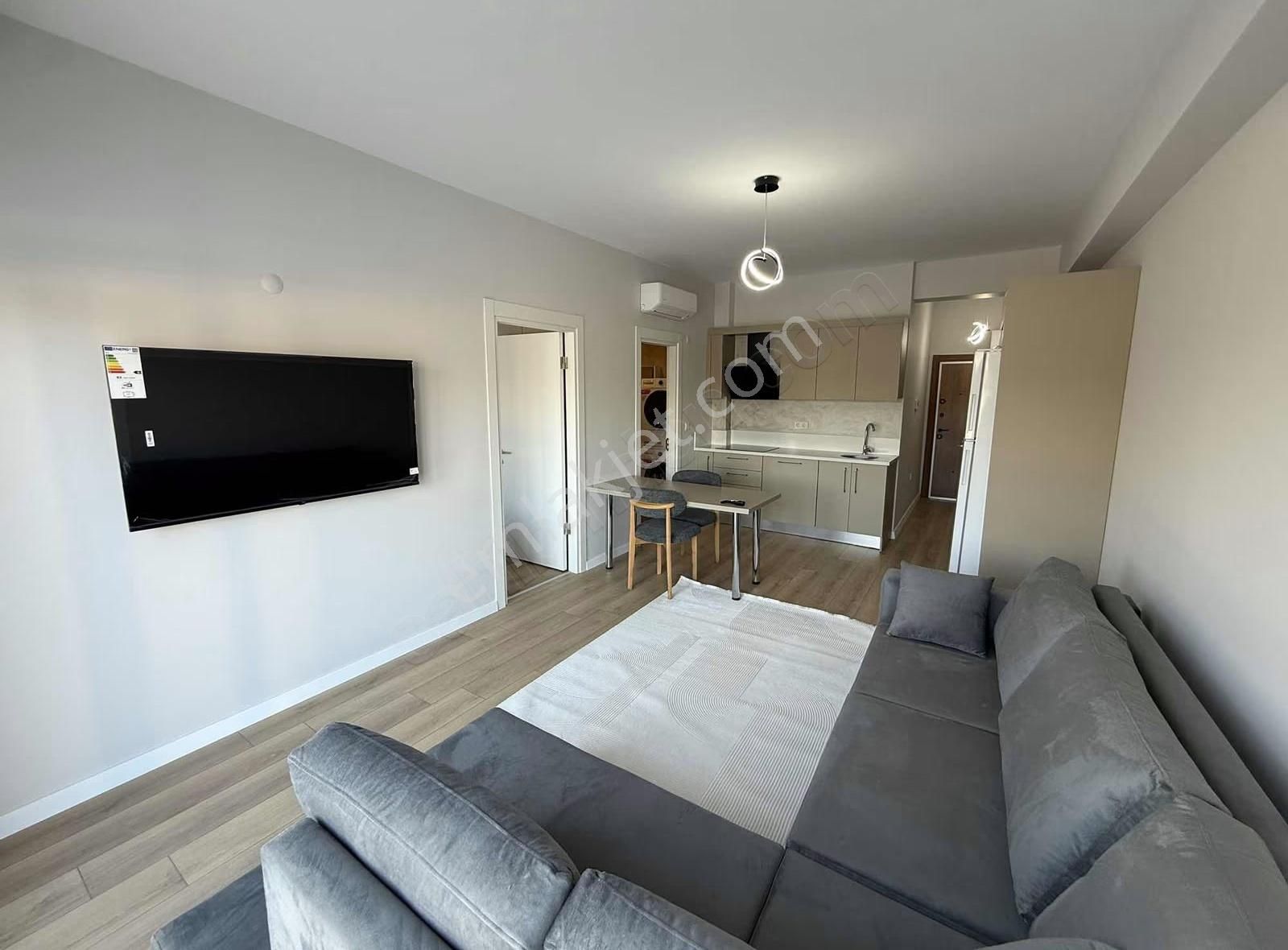 Özyeğin Hastane Yanı Full Eşyalı Otopark Sıfır Lüks 1+1 Daireler - Görsel 14