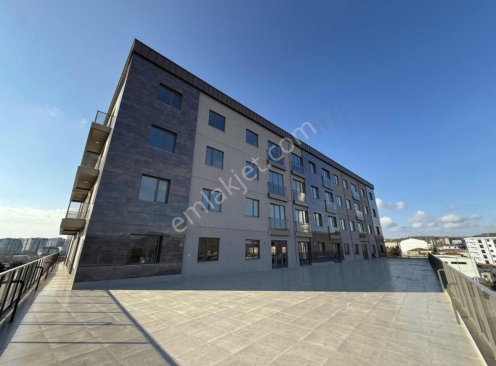 Özyeğin Hastane Yanı Full Eşyalı Otopark Sıfır Lüks 1+1 Daireler - Görsel 20