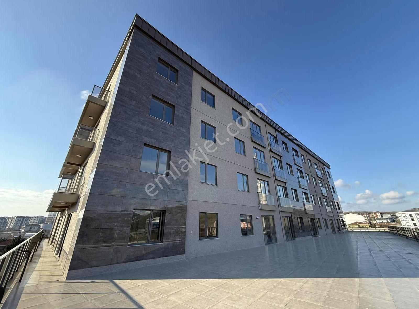 Özyeğin Hastane Yanı Full Eşyalı Otopark Sıfır Lüks 2+1 Daireler - Görsel 35