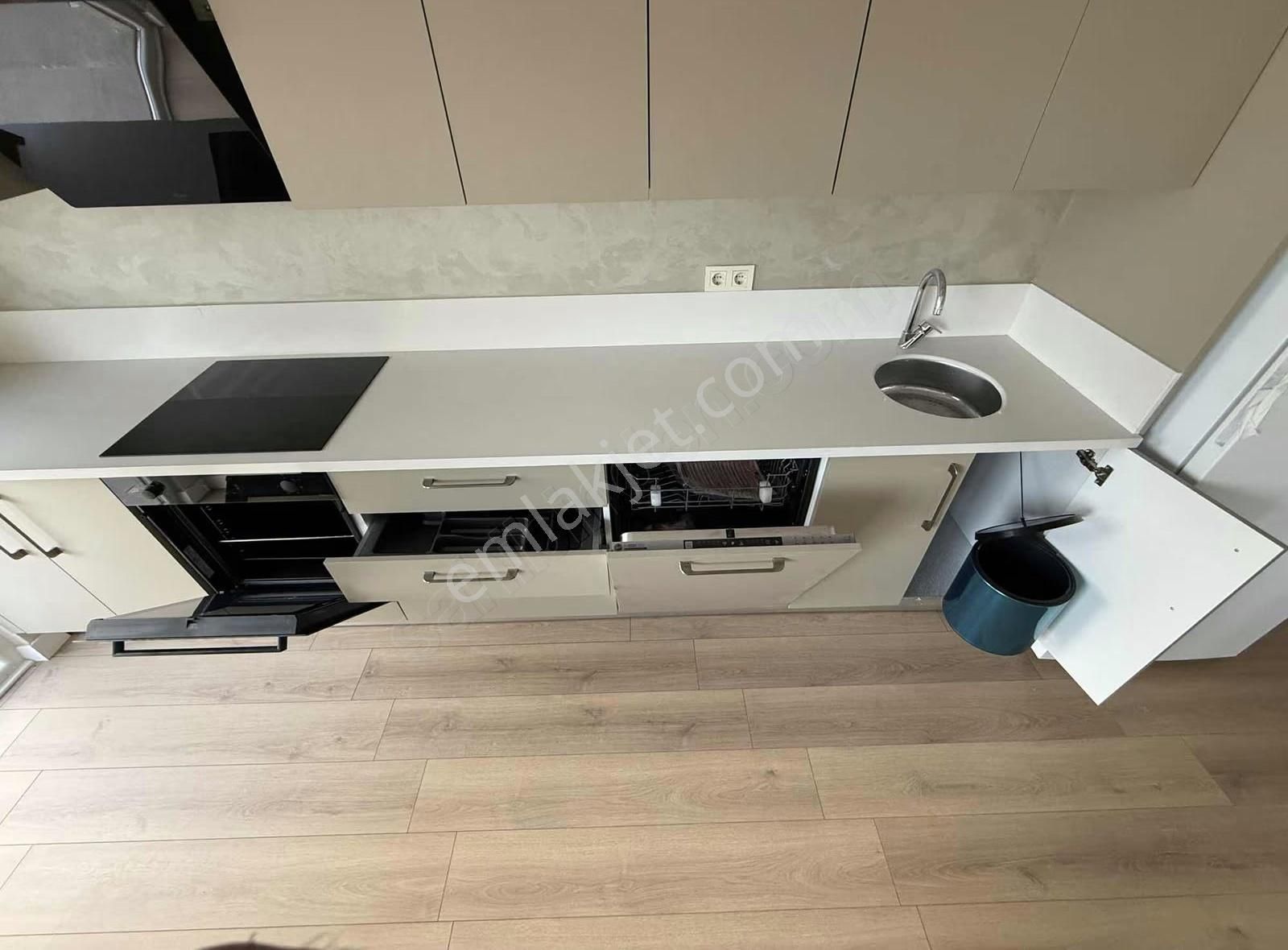 Özyeğin Hastane Yanı Full Eşyalı Otopark Sıfır Lüks 2+1 Daireler - Görsel 8