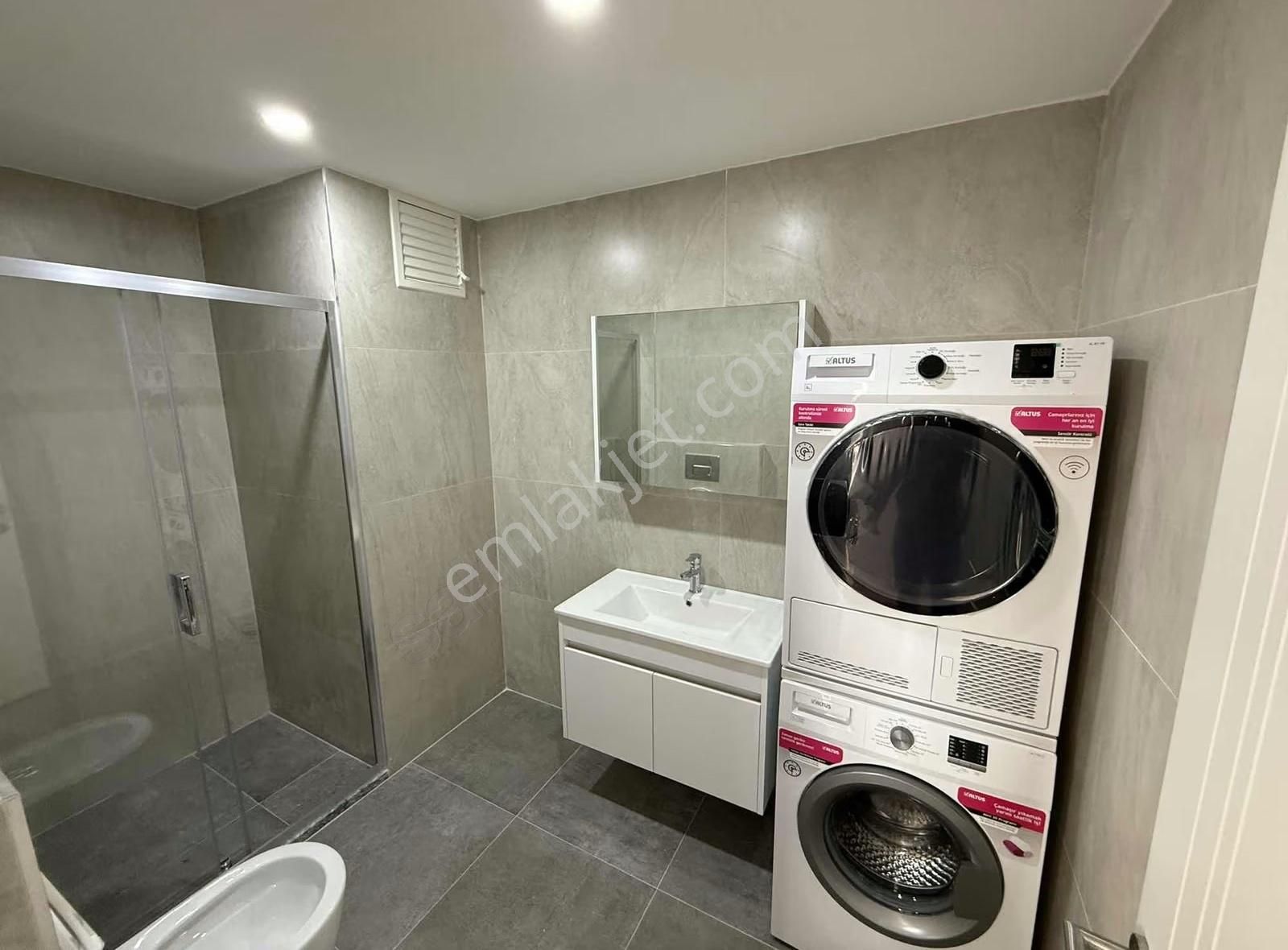 Özyeğin Hastane Yanı Full Eşyalı Otopark Sıfır Lüks 2+1 Daireler - Görsel 32