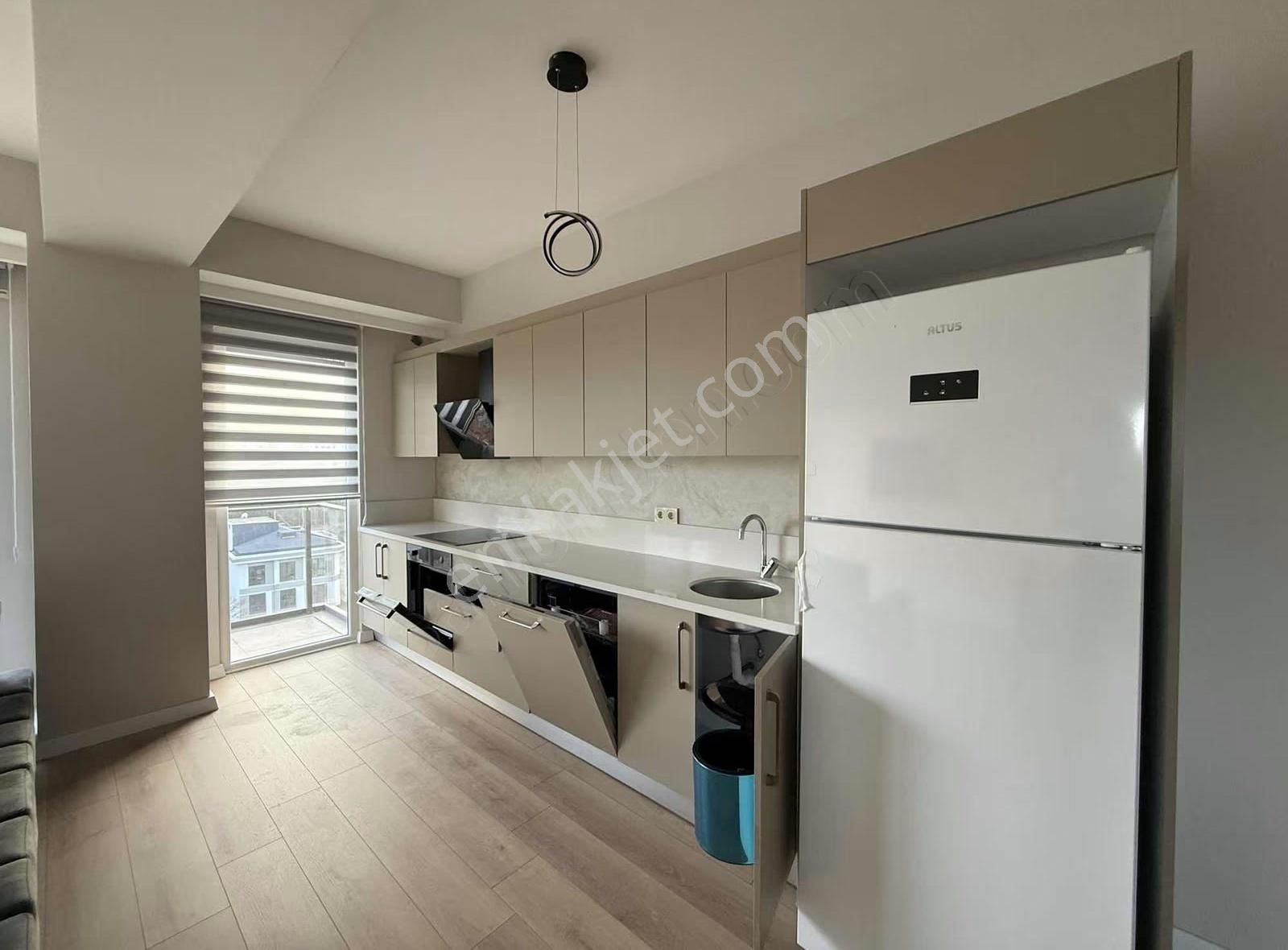 Özyeğin Hastane Yanı Full Eşyalı Otopark Sıfır Lüks 2+1 Daireler - Görsel 19