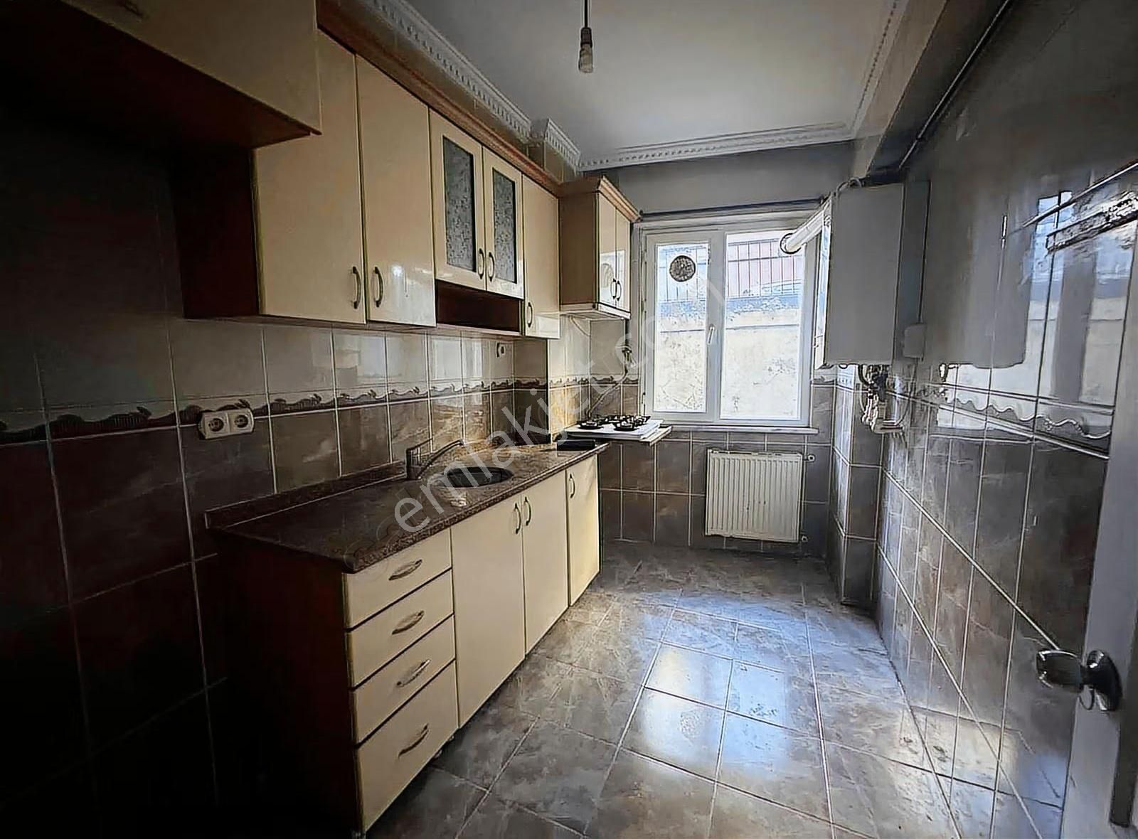 4 Levent Çeliktepe De Kiralık 3+1 Geniş Daire Genç Bina - Görsel 6