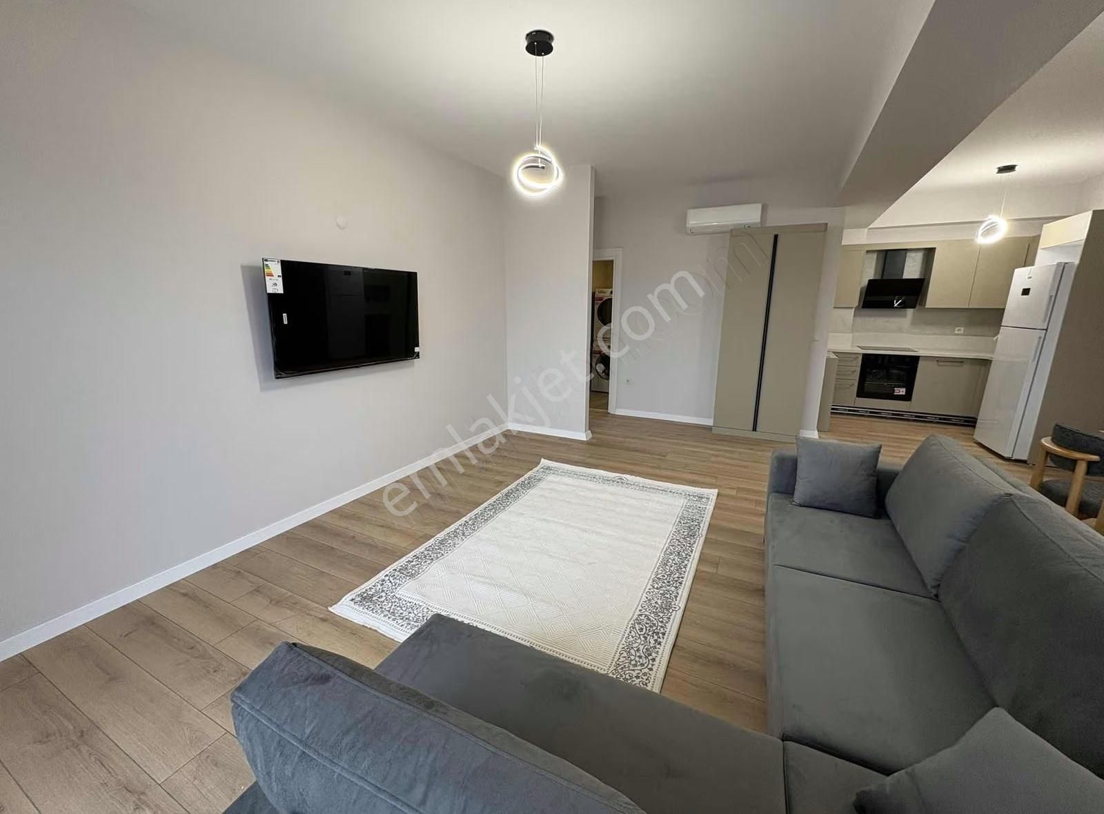 Özyeğin Yanı 7/24 Güvenlikli Eşyalı Otopark Sıfır Lüks 2+1 Daire - Görsel 4