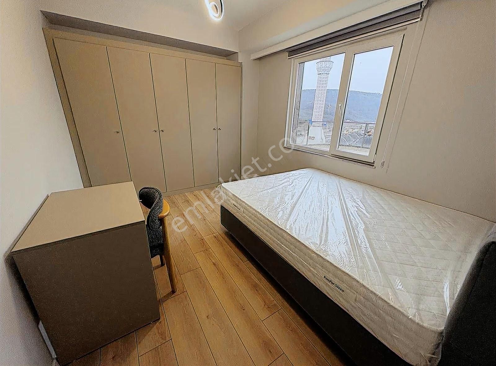 Özyeğin Yanı 7/24 Güvenlikli Eşyalı Otopark Sıfır Lüks 2+1 Daire - Görsel 3