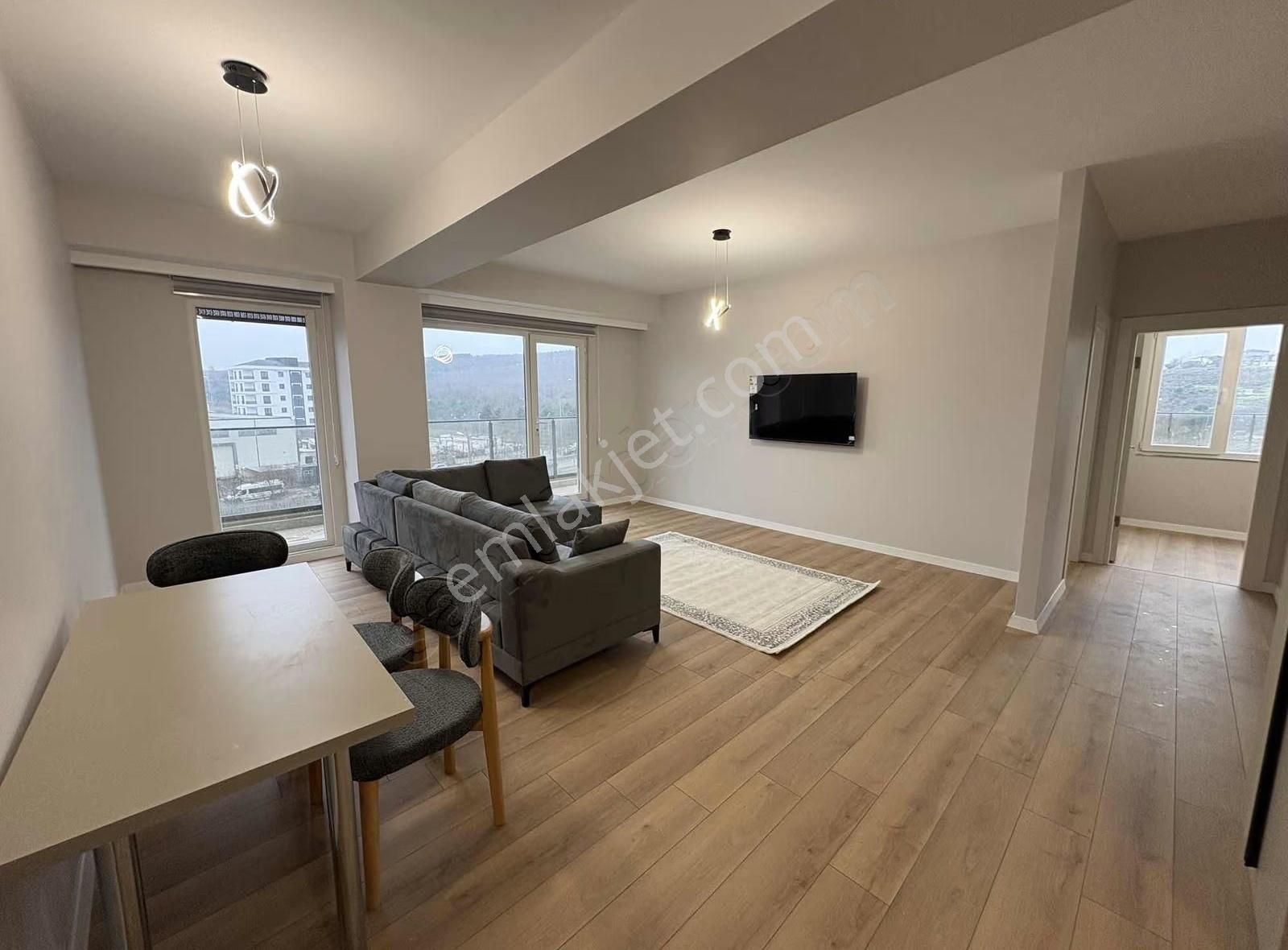 Özyeğin Yanı 7/24 Güvenlikli Eşyalı Otopark Sıfır Lüks 2+1 Daire - Görsel 30