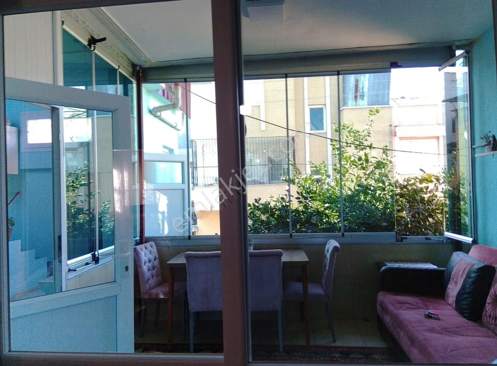 Yüreğir Selahattin Eyyübi Mahallesi 2 Katlı Cam Balkonlu Satılık