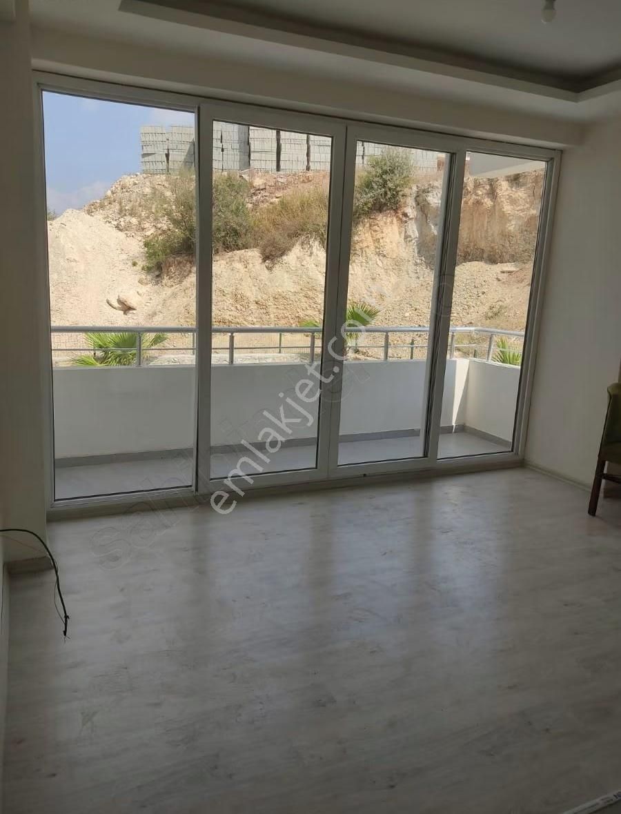 Çınarlı Osmangazi Göbeğinde Ana Cadde De3 Bloklu Sitede Kiralık - Görsel 13