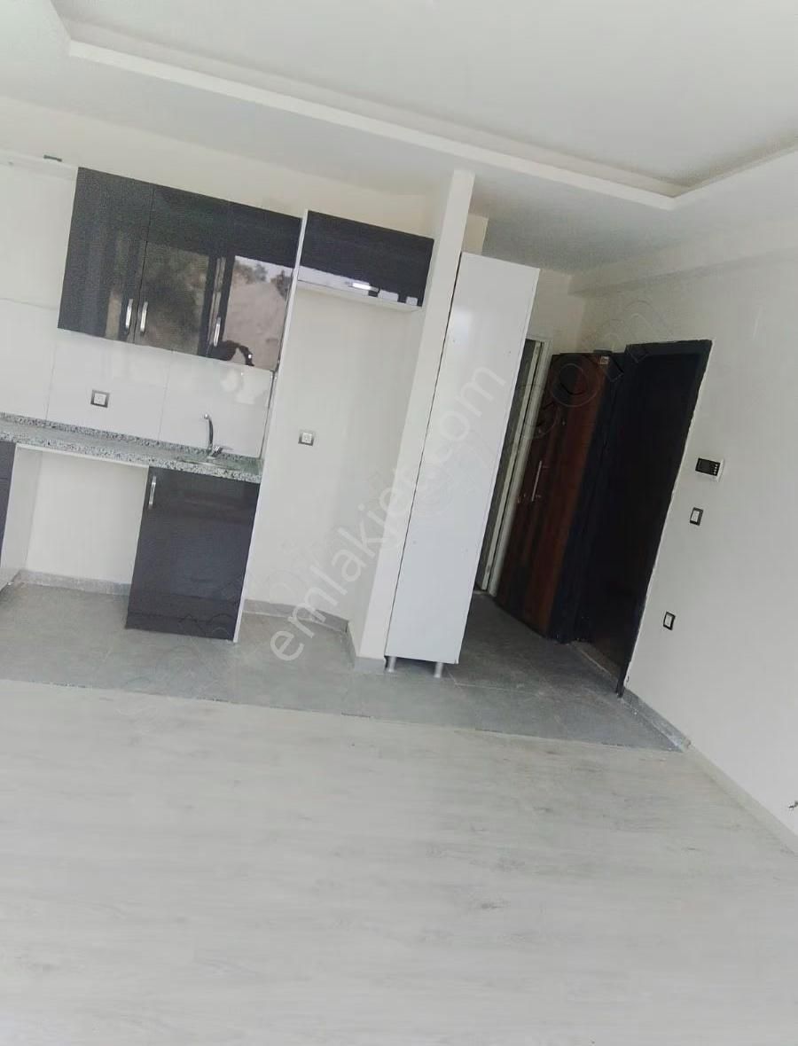 Çınarlı Osmangazi Göbeğinde Ana Cadde De3 Bloklu Sitede Kiralık - Görsel 10
