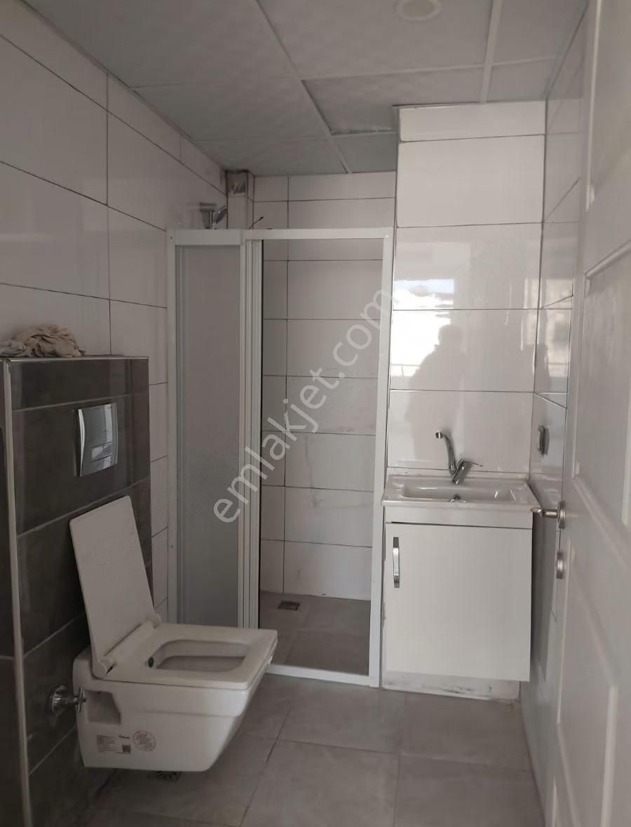 Çınarlı Osmangazi Göbeğinde Ana Cadde De3 Bloklu Sitede Kiralık - Görsel 17