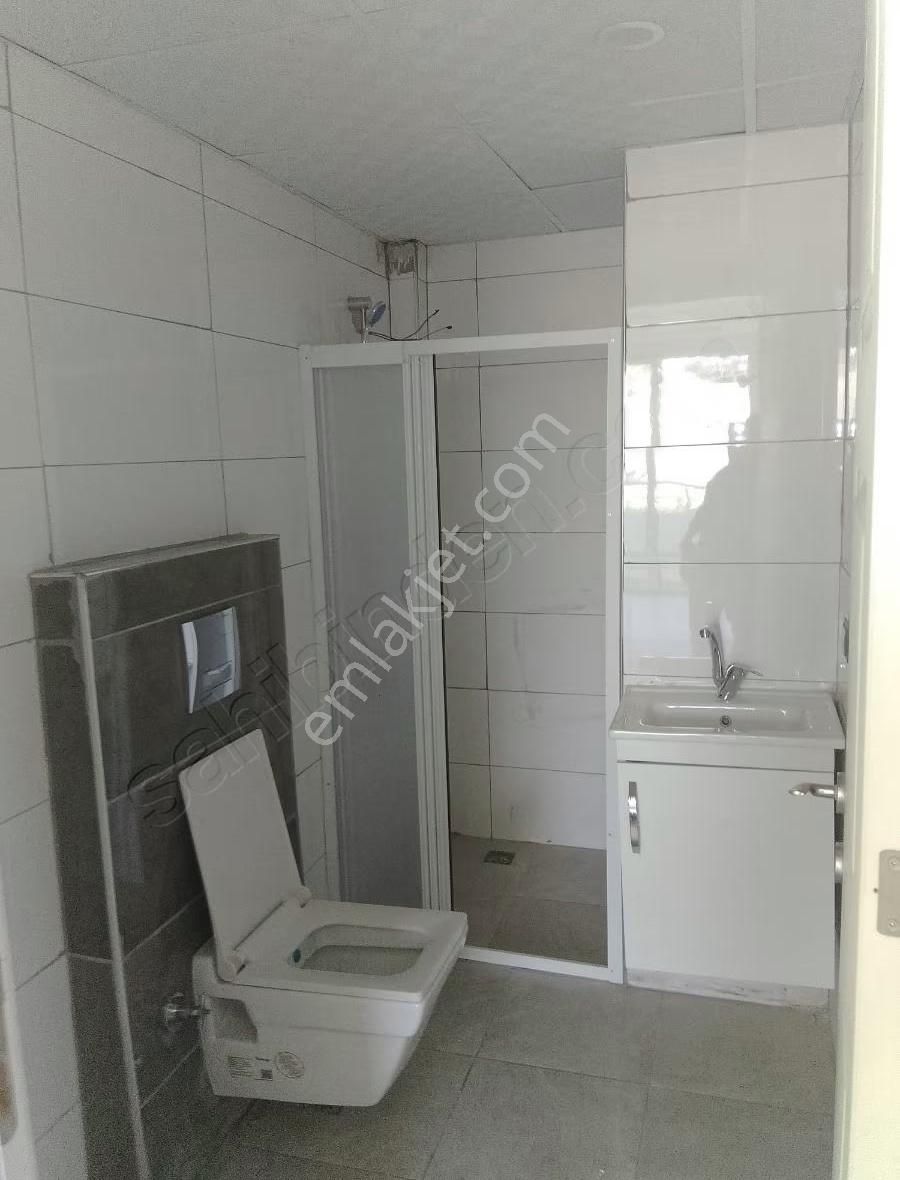 Çınarlı Osmangazi Göbeğinde Ana Cadde De3 Bloklu Sitede Kiralık - Görsel 5