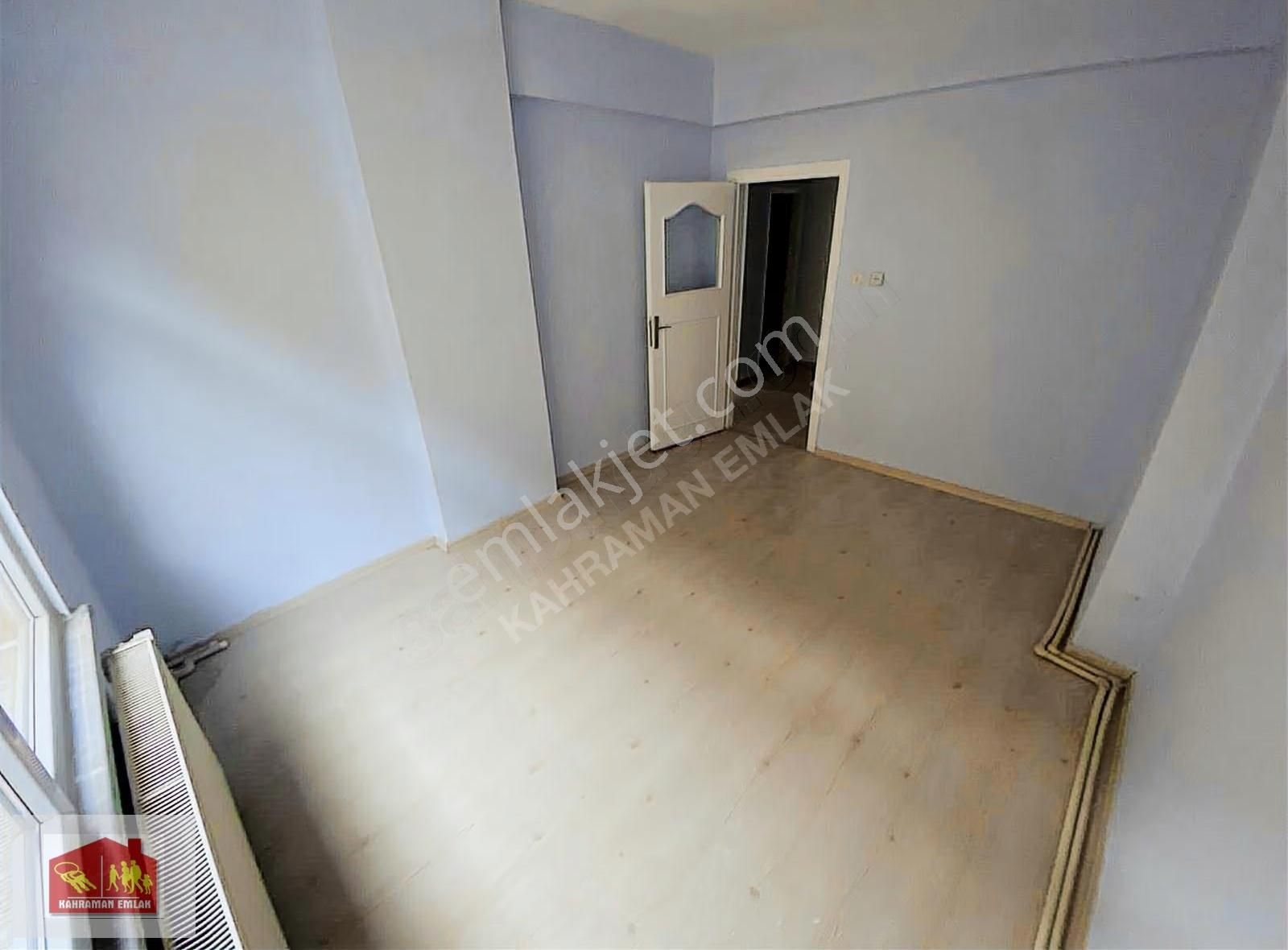 Kaynarca'da Marmaray'a Yakın Asansörlü 2+1 Daire - Görsel 3