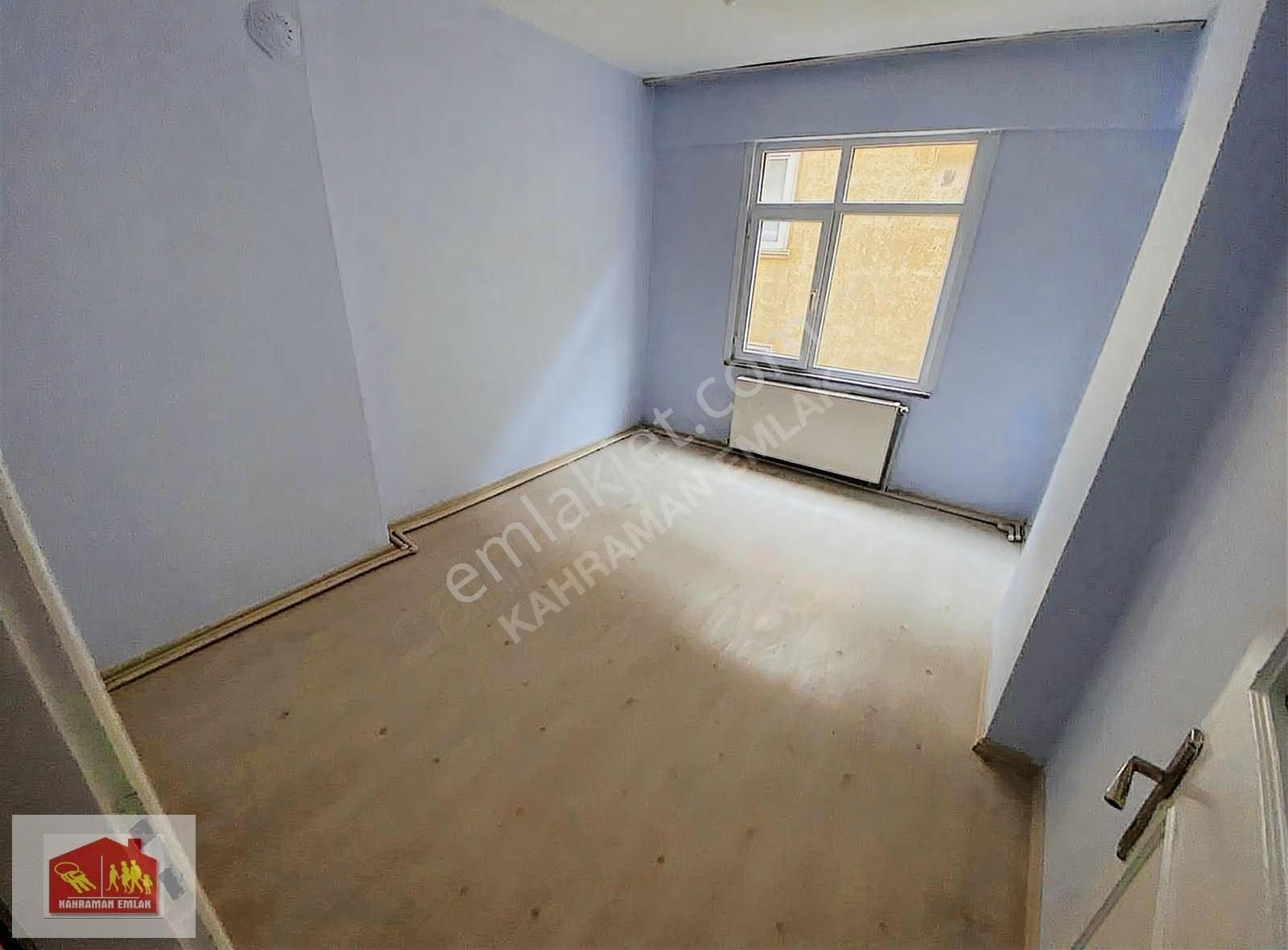 Kaynarca'da Marmaray'a Yakın Asansörlü 2+1 Daire - Görsel 4