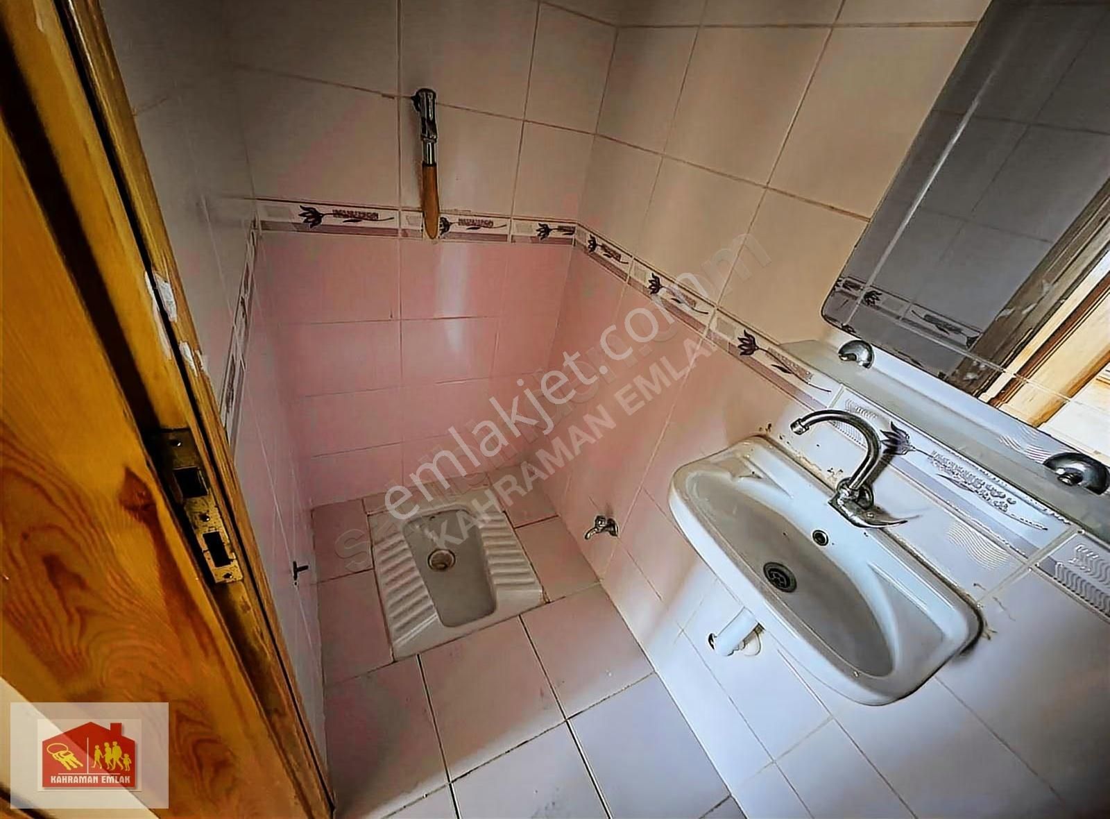 Kaynarca'da E5'e Çarşıya Çok Yakın Ara Katta 2+1 Geniş Daire - Görsel 9